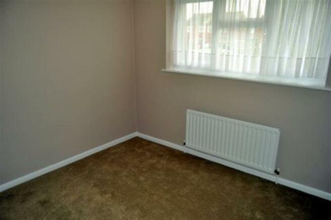 3 bed house to rent in Moat Drive, Halesowen 5