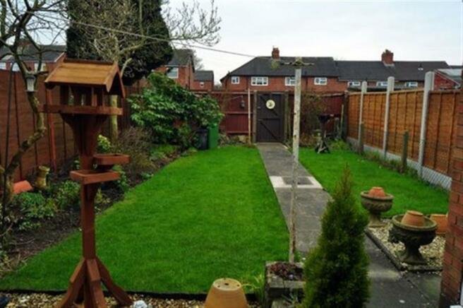 3 bed house to rent in Moat Drive, Halesowen 8