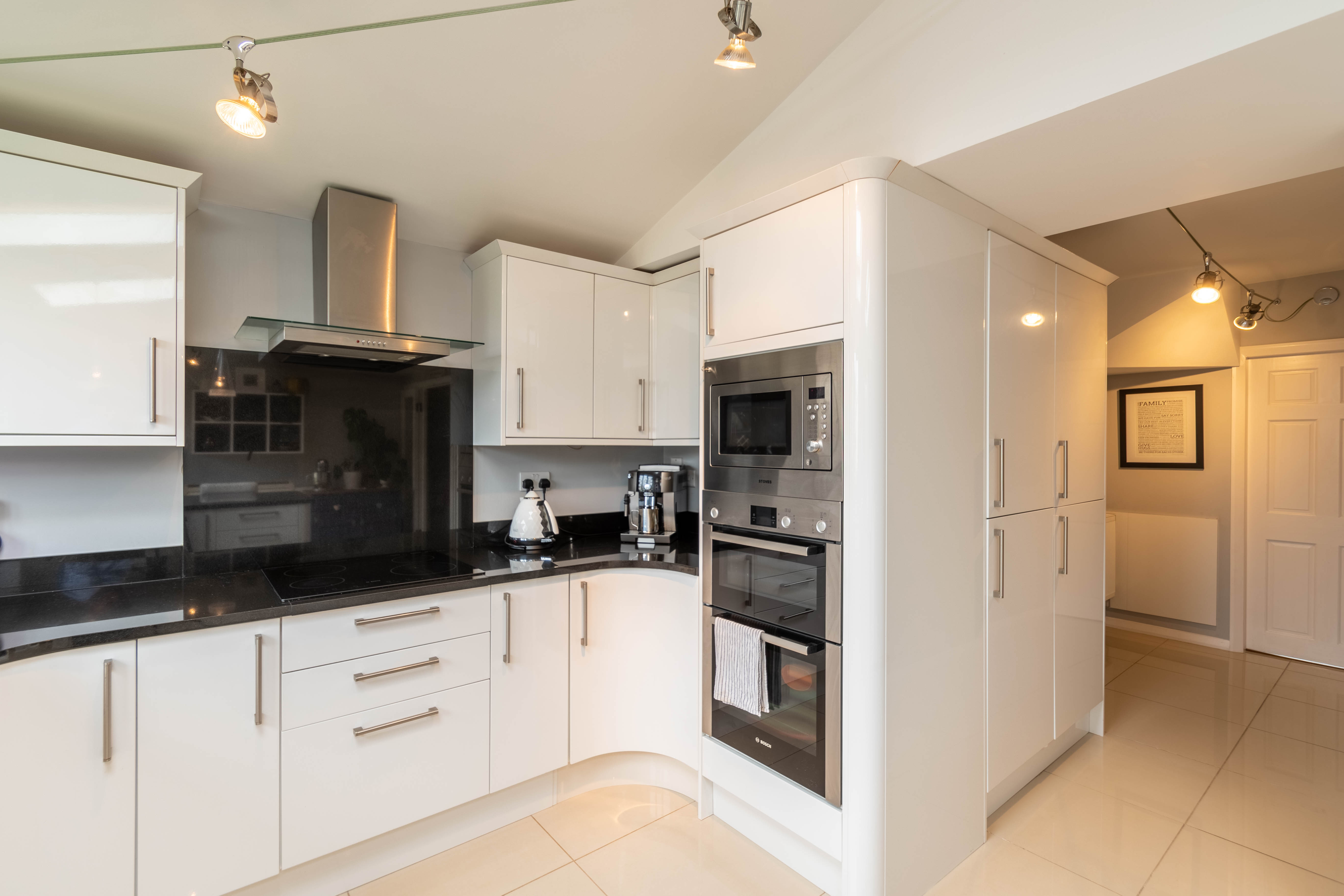 3 bed house for sale in Irwin Avenue, Rednal 5