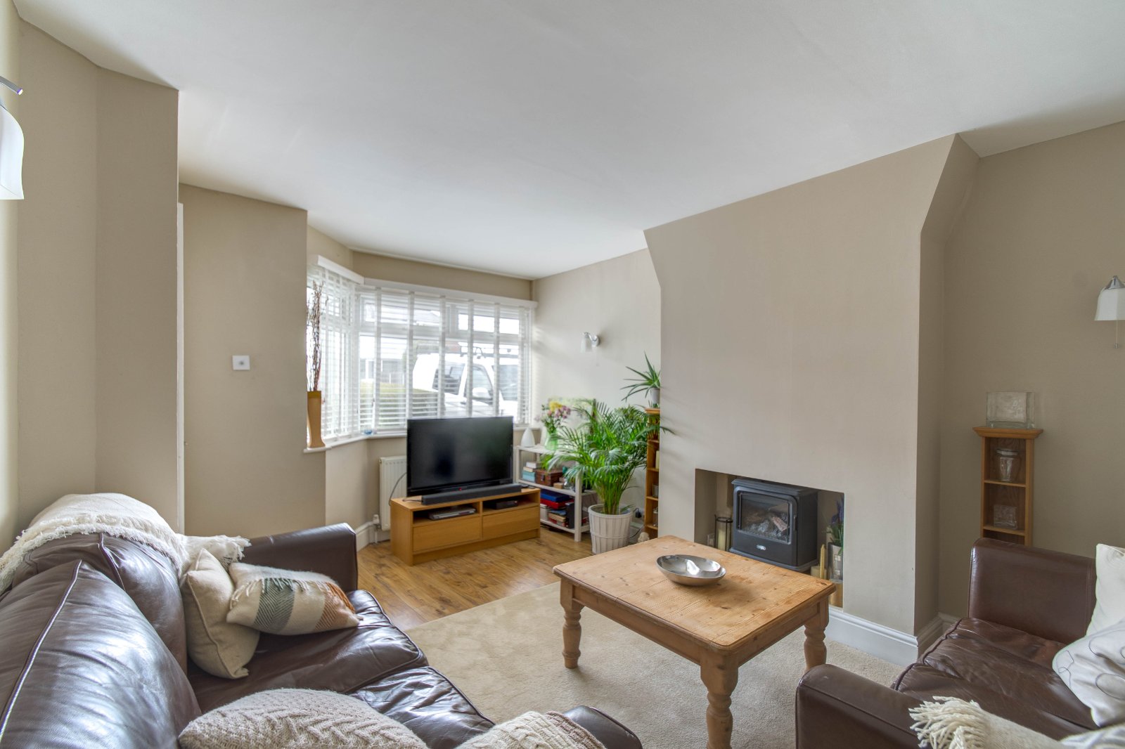 3 bed house for sale in Beverley Road, Rednal 1