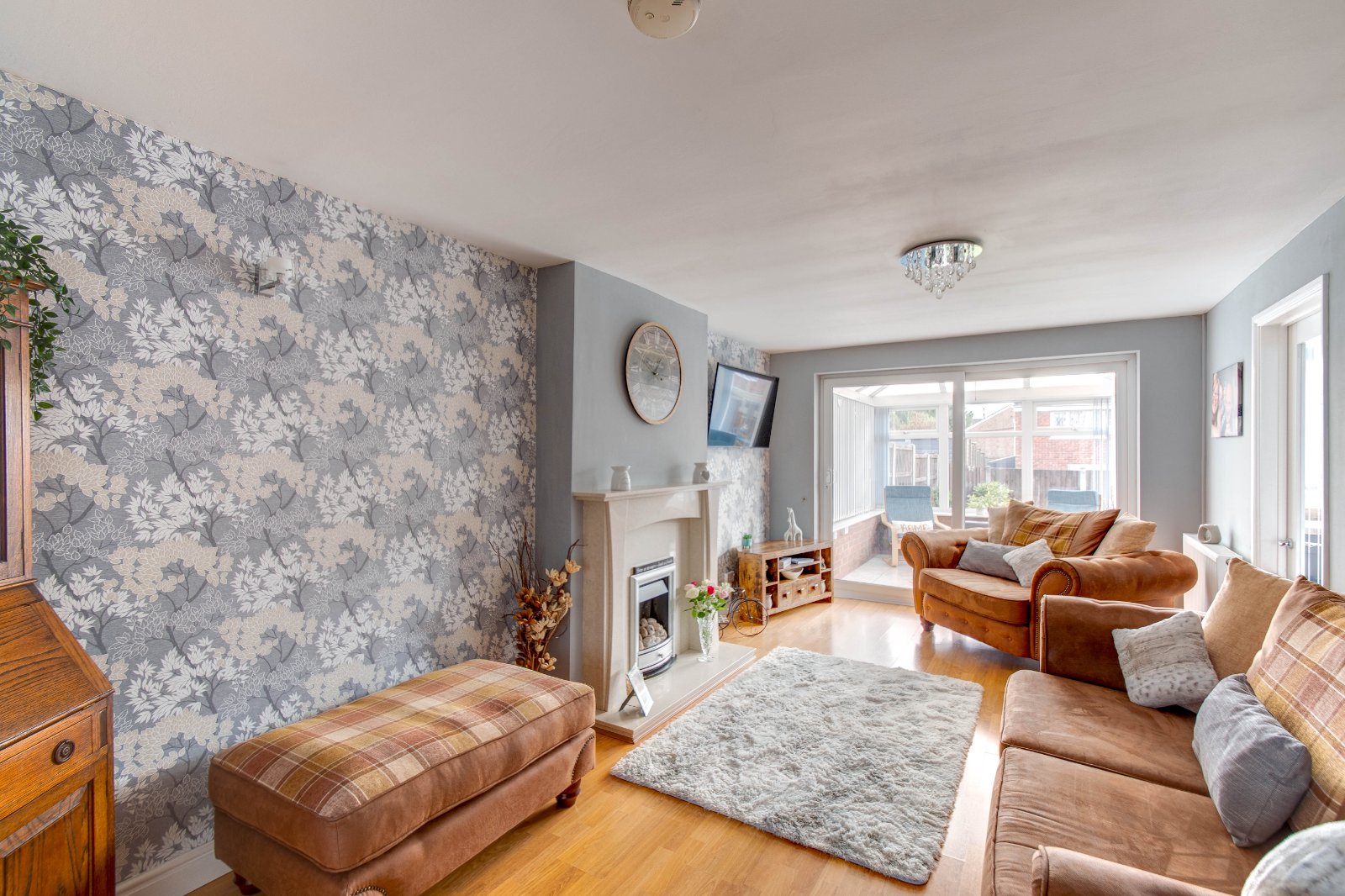 3 bed house for sale in The Dell, Northfield 1
