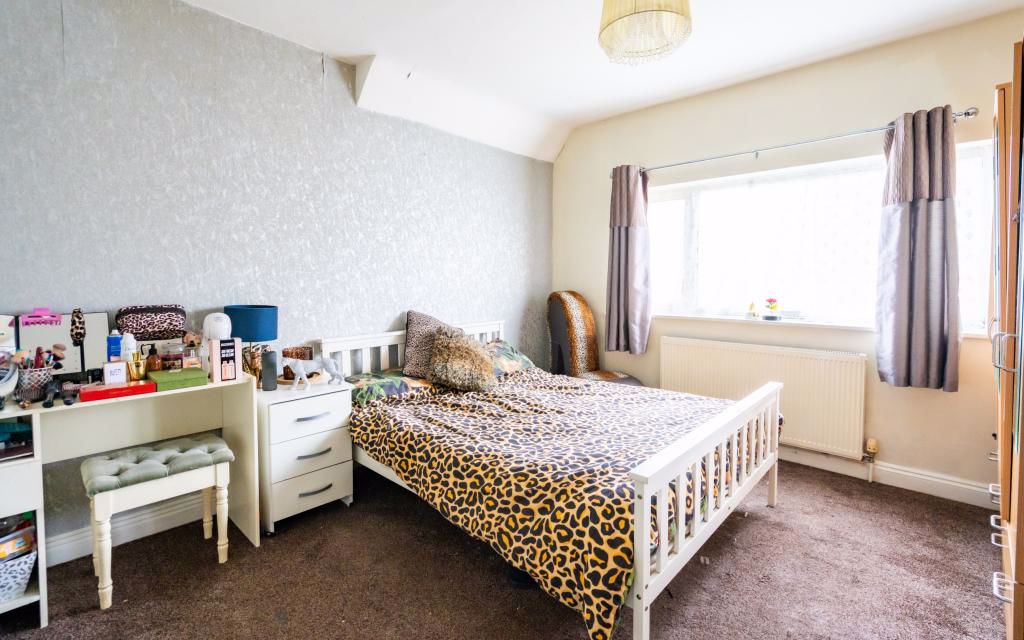3 bed house for sale in Callowbrook Lane, Rednal 5