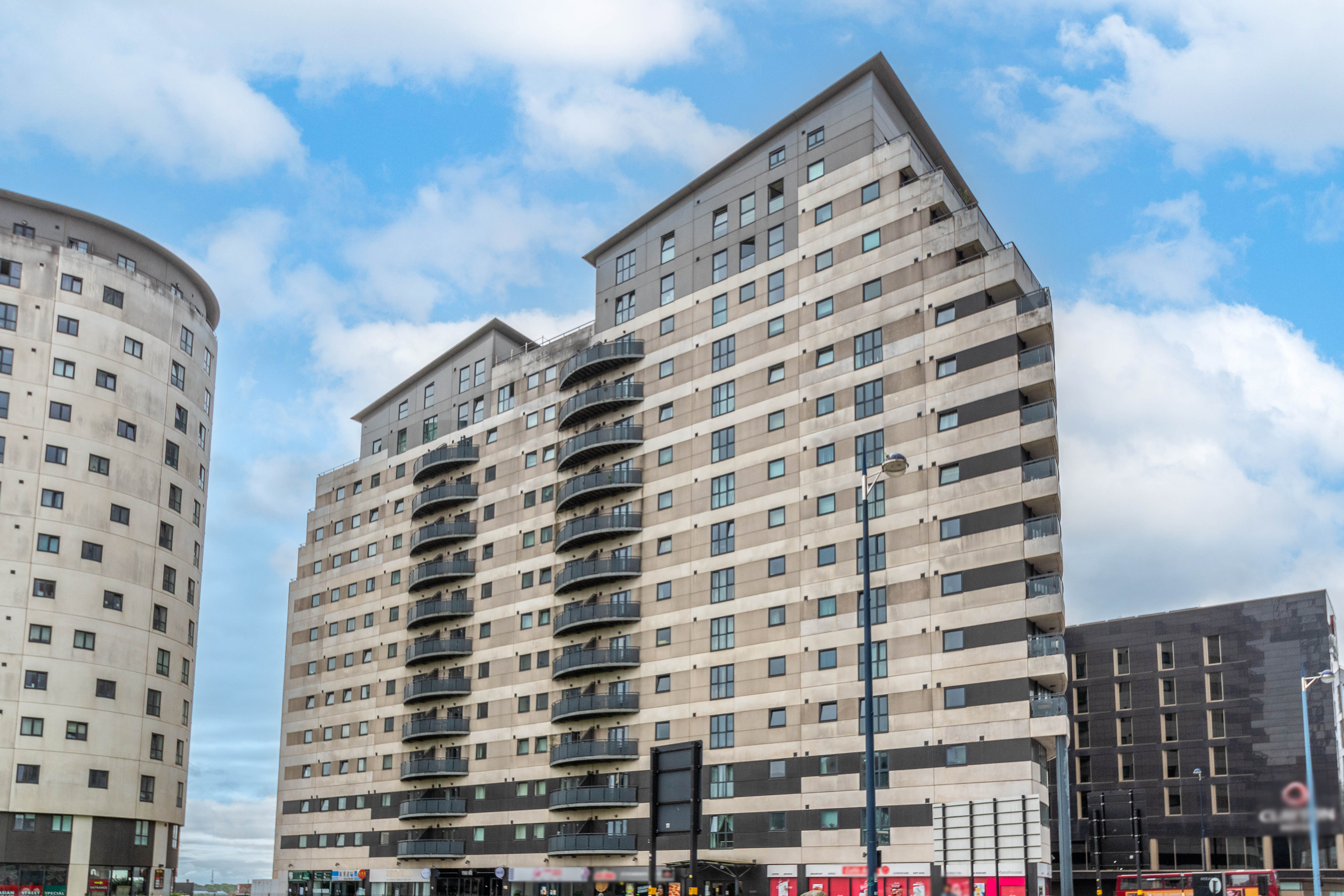 1 bed apartment for sale in Masshouse Plaza, Birmingham - Property Image 1