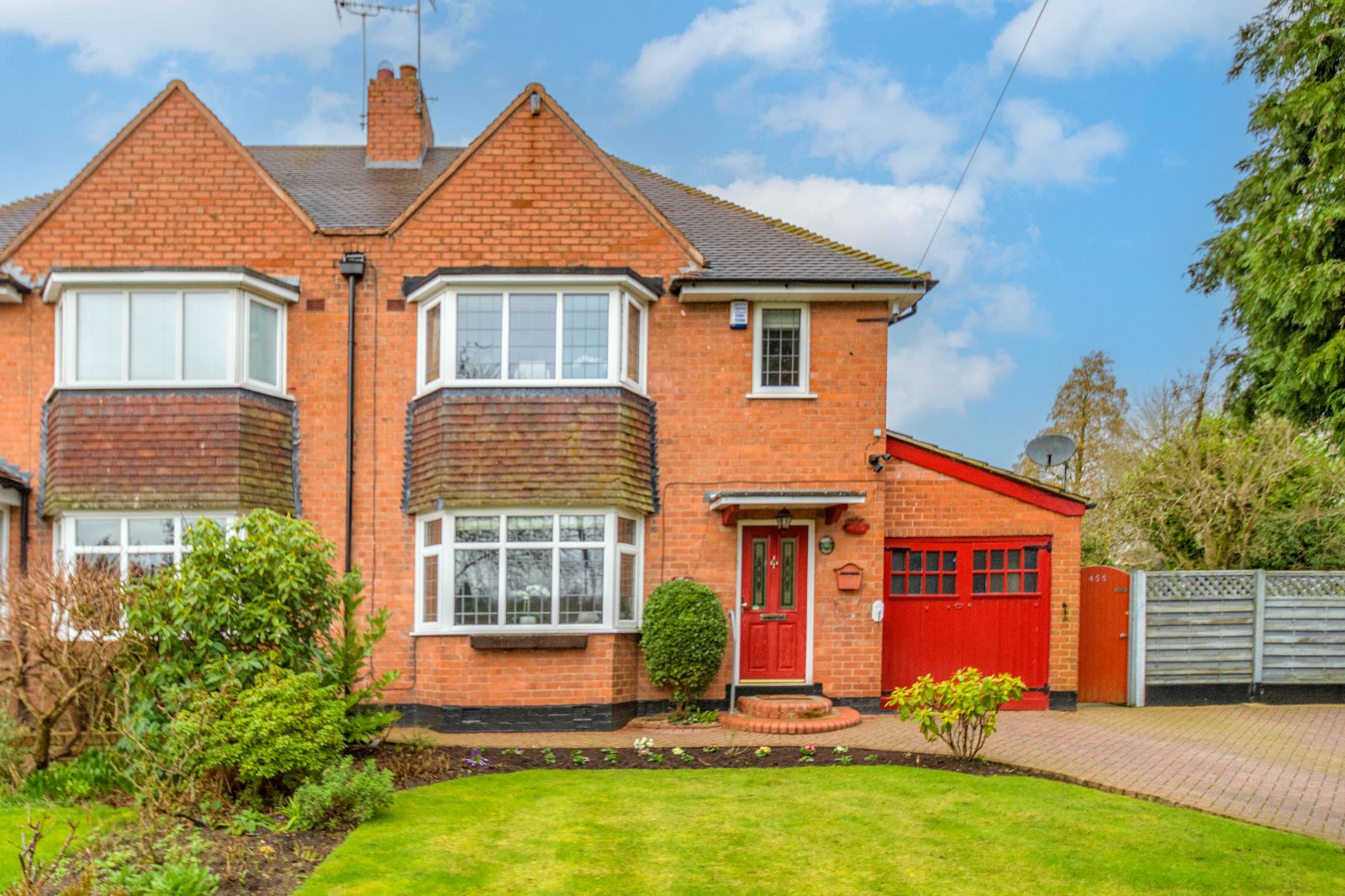 3 bed house for sale in Shenley Lane, Birmingham  - Property Image 1