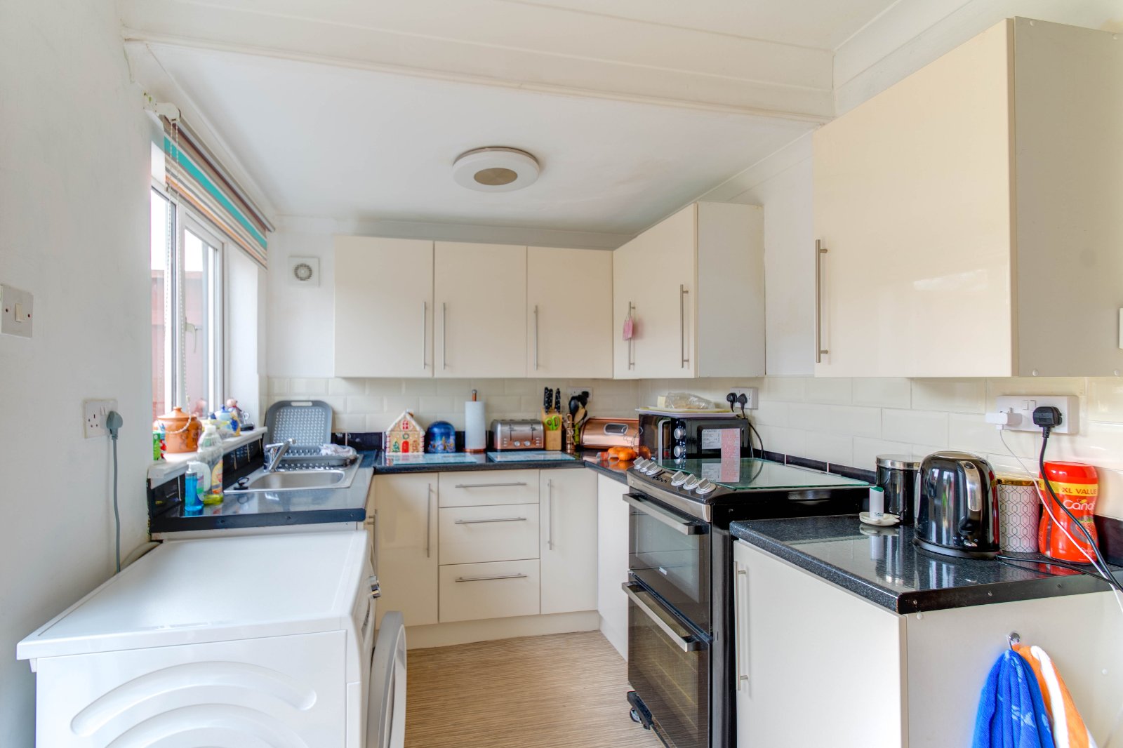 3 bed house for sale in Wolverton Road, Rednal 5