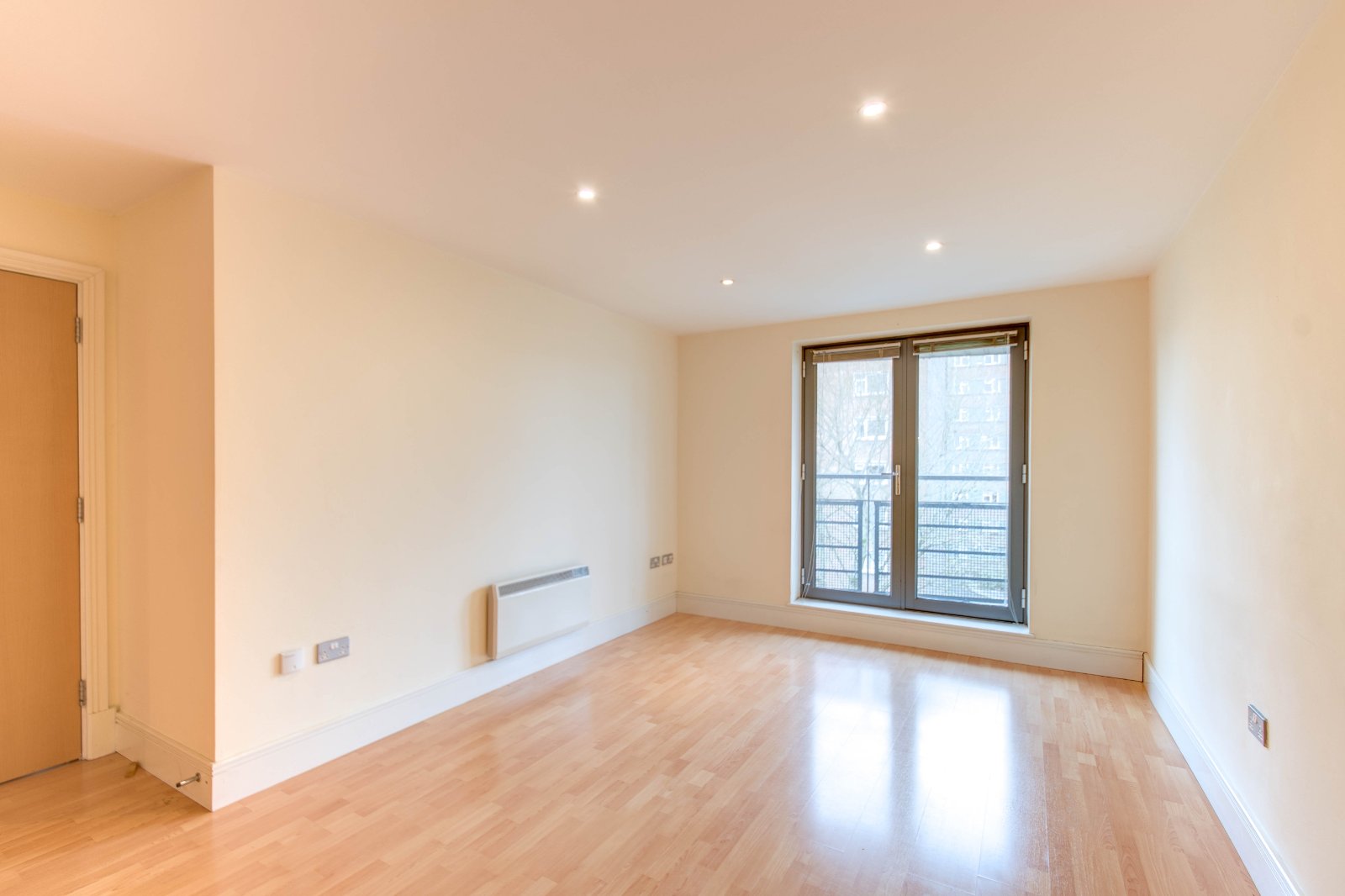2 bed apartment for sale in Manor Road, Edgbaston 1
