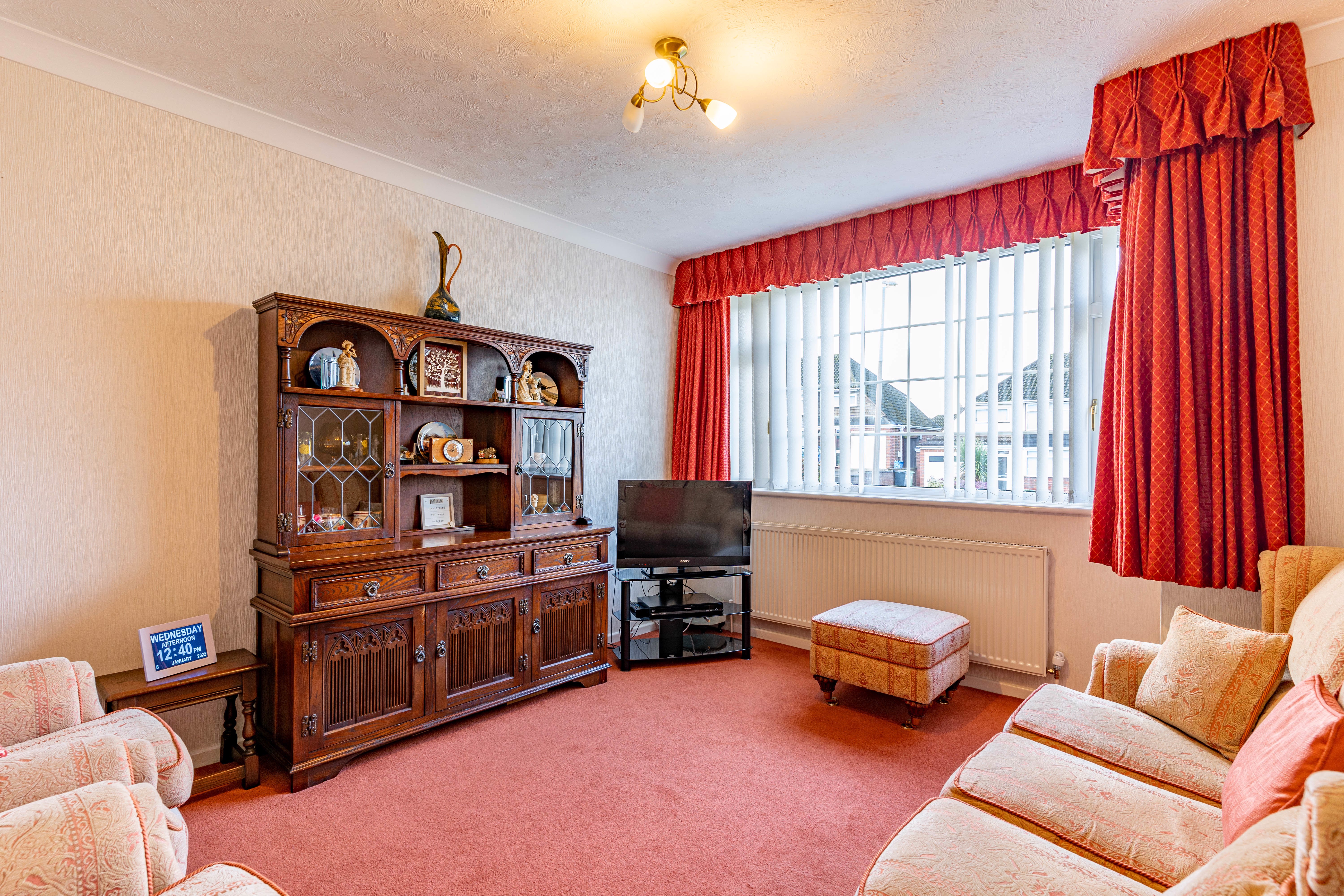 3 bed house for sale in Drew Crescent, Stourbridge  - Property Image 4