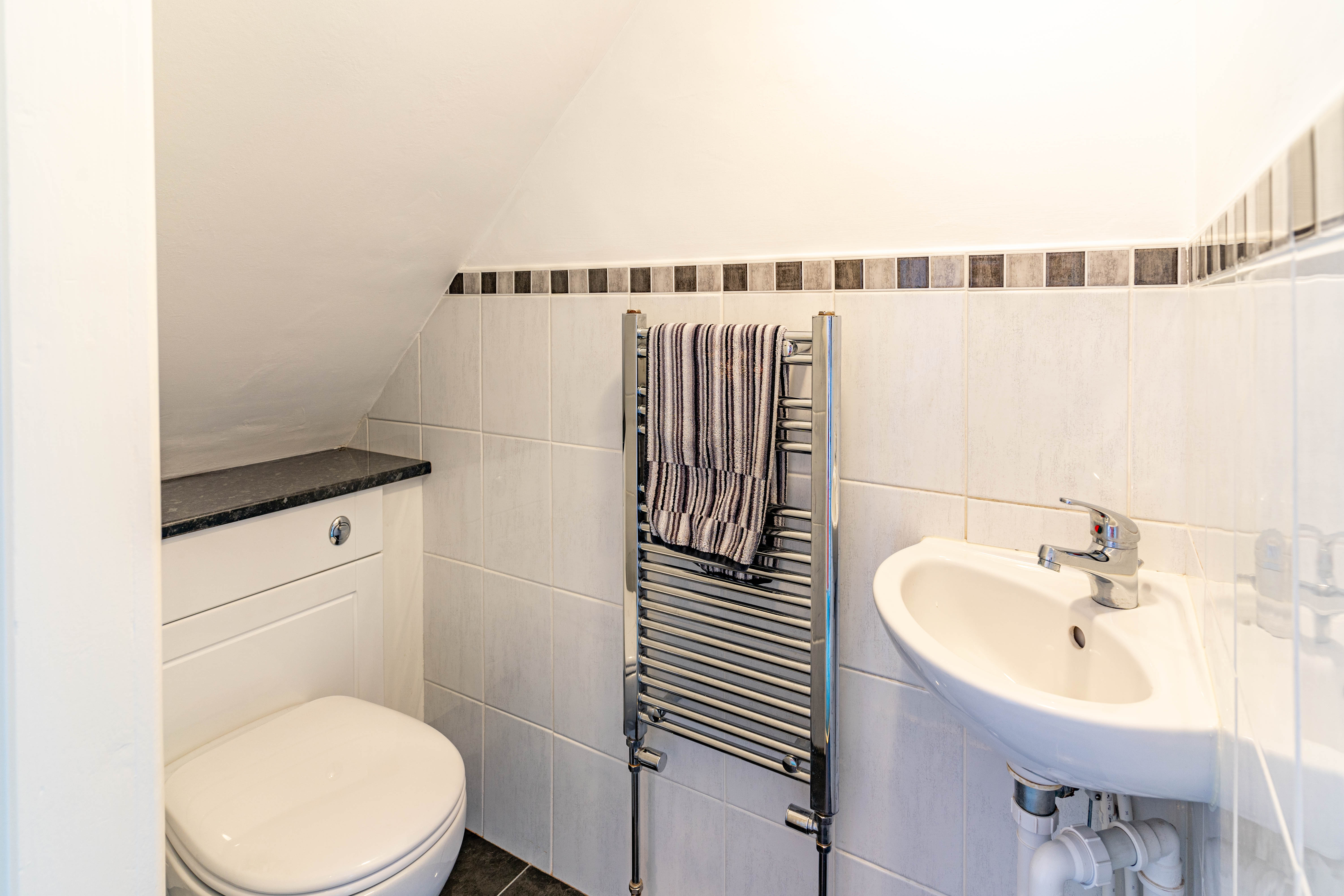 3 bed house for sale in Drew Crescent, Stourbridge  - Property Image 15