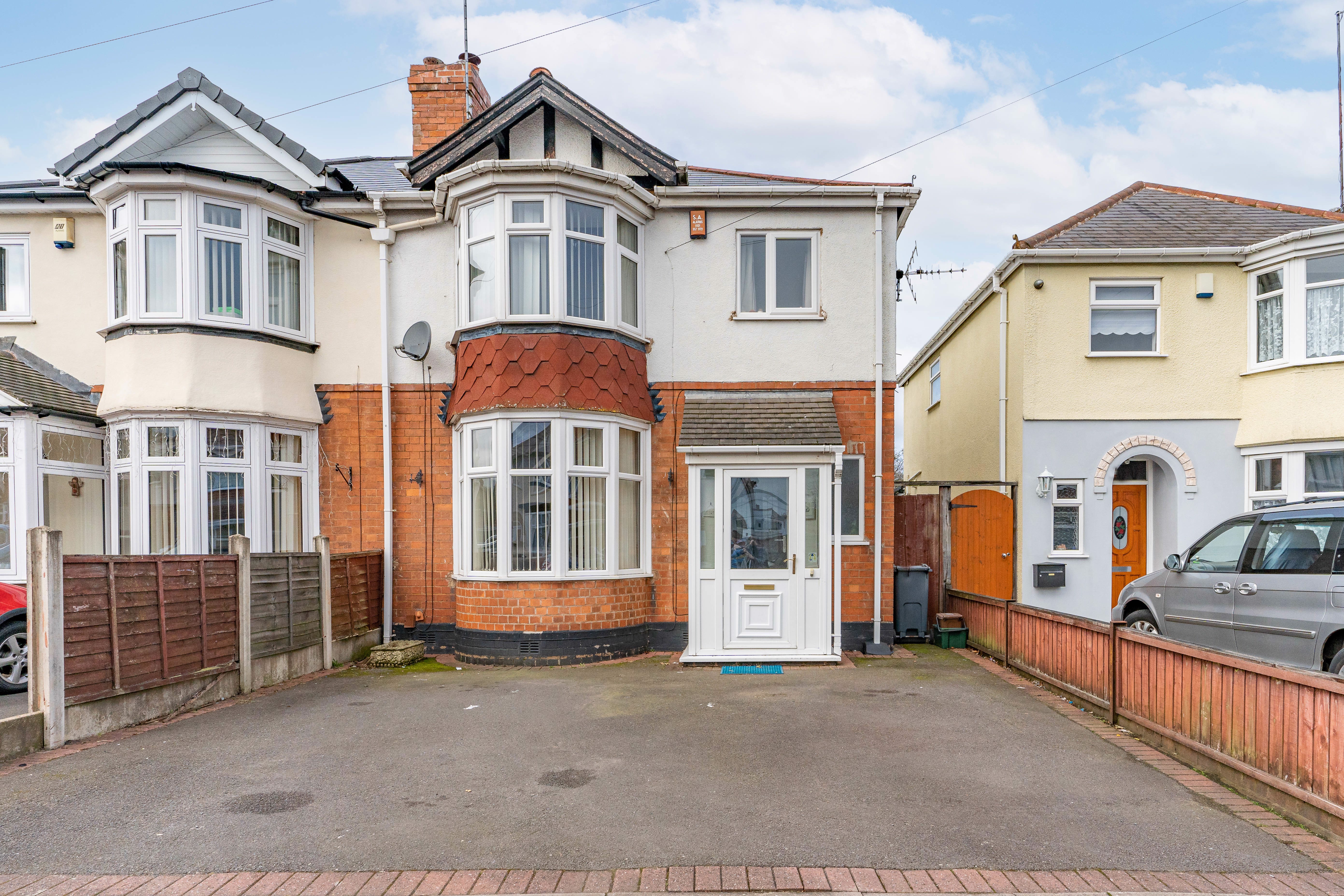 3 bed house for sale in Grafton Road, Oldbury  - Property Image 1