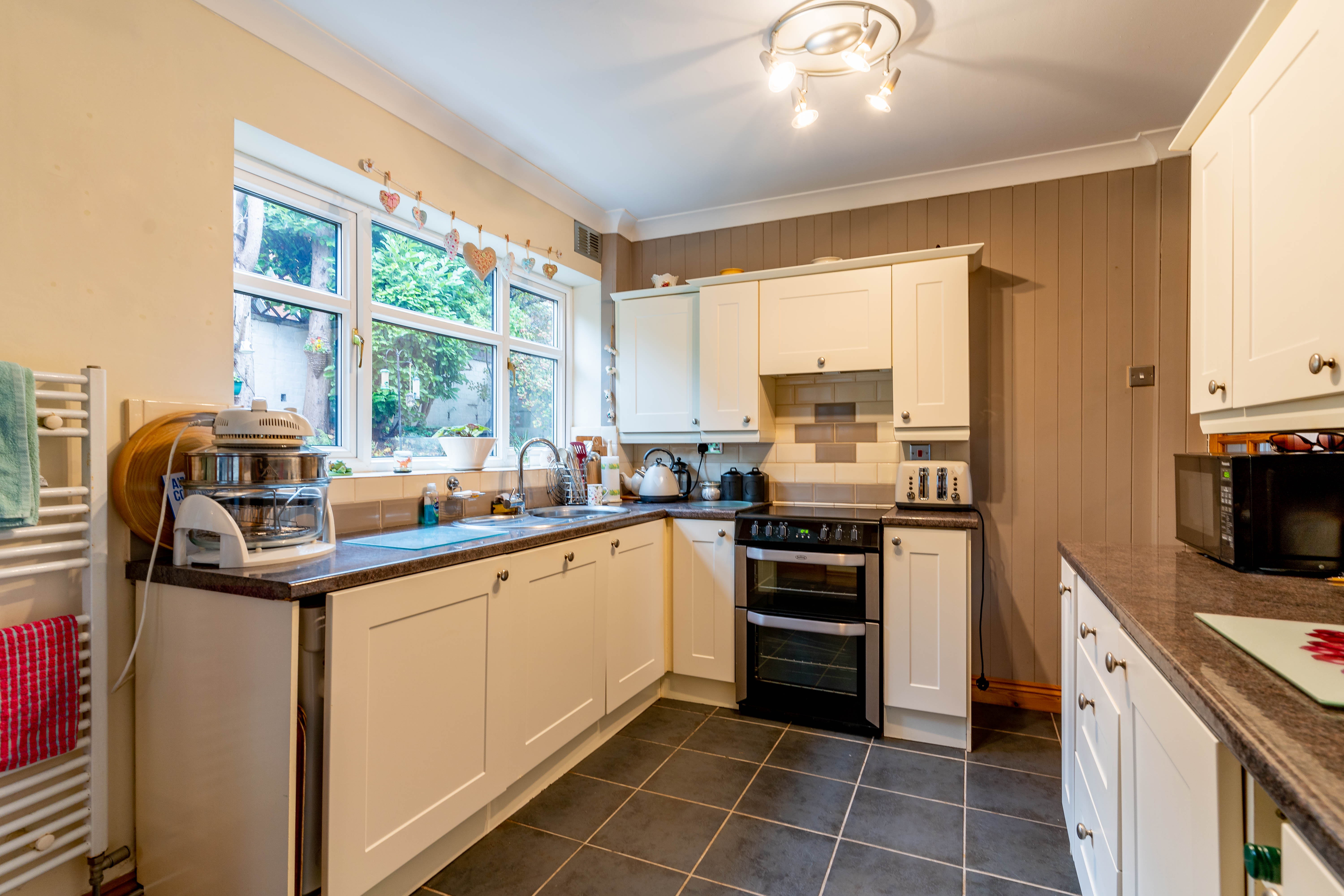 3 bed house for sale in Oakfield Avenue, Kingswinford  - Property Image 7