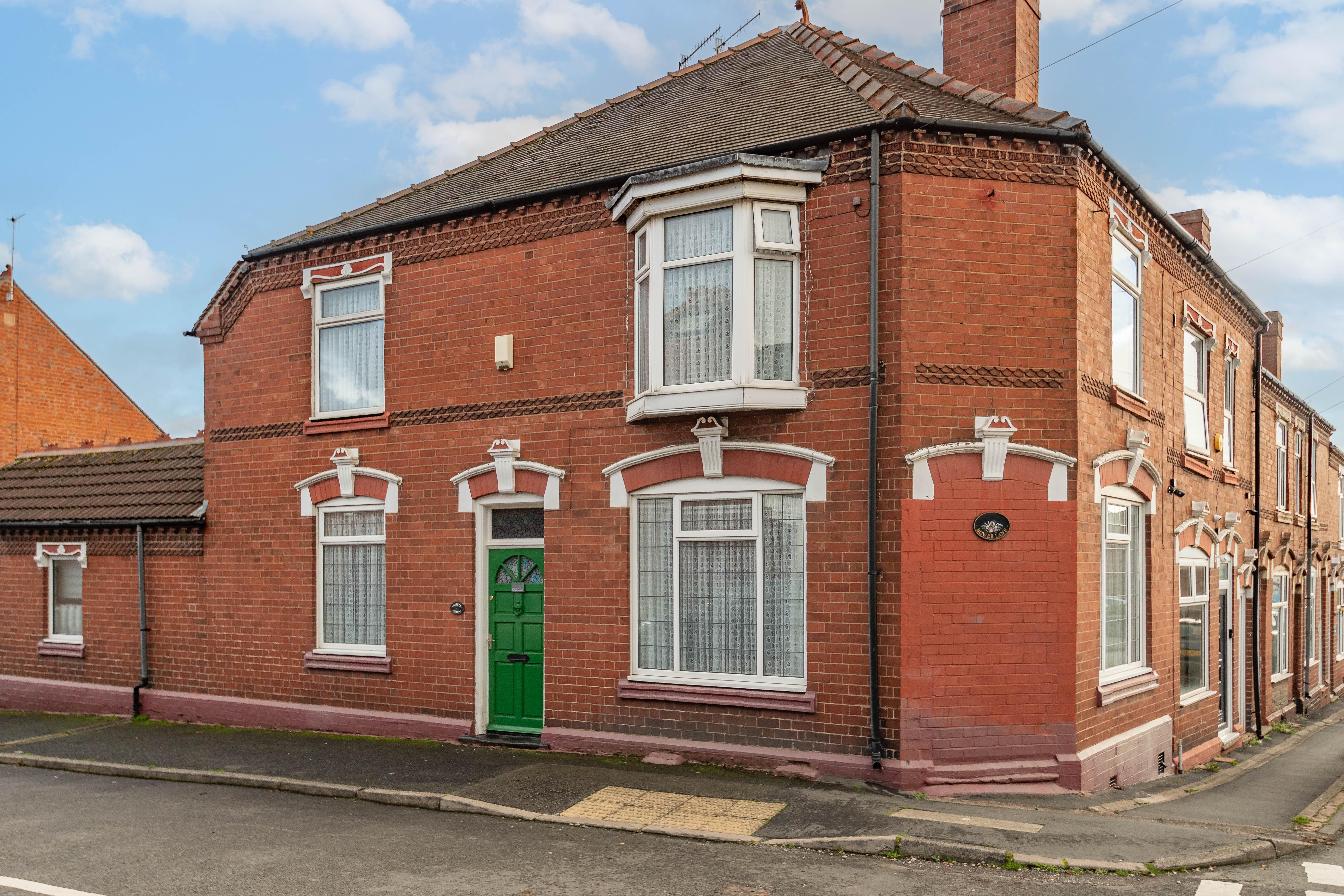 3 bed house for sale in Bower Lane, Brierley Hill  - Property Image 1