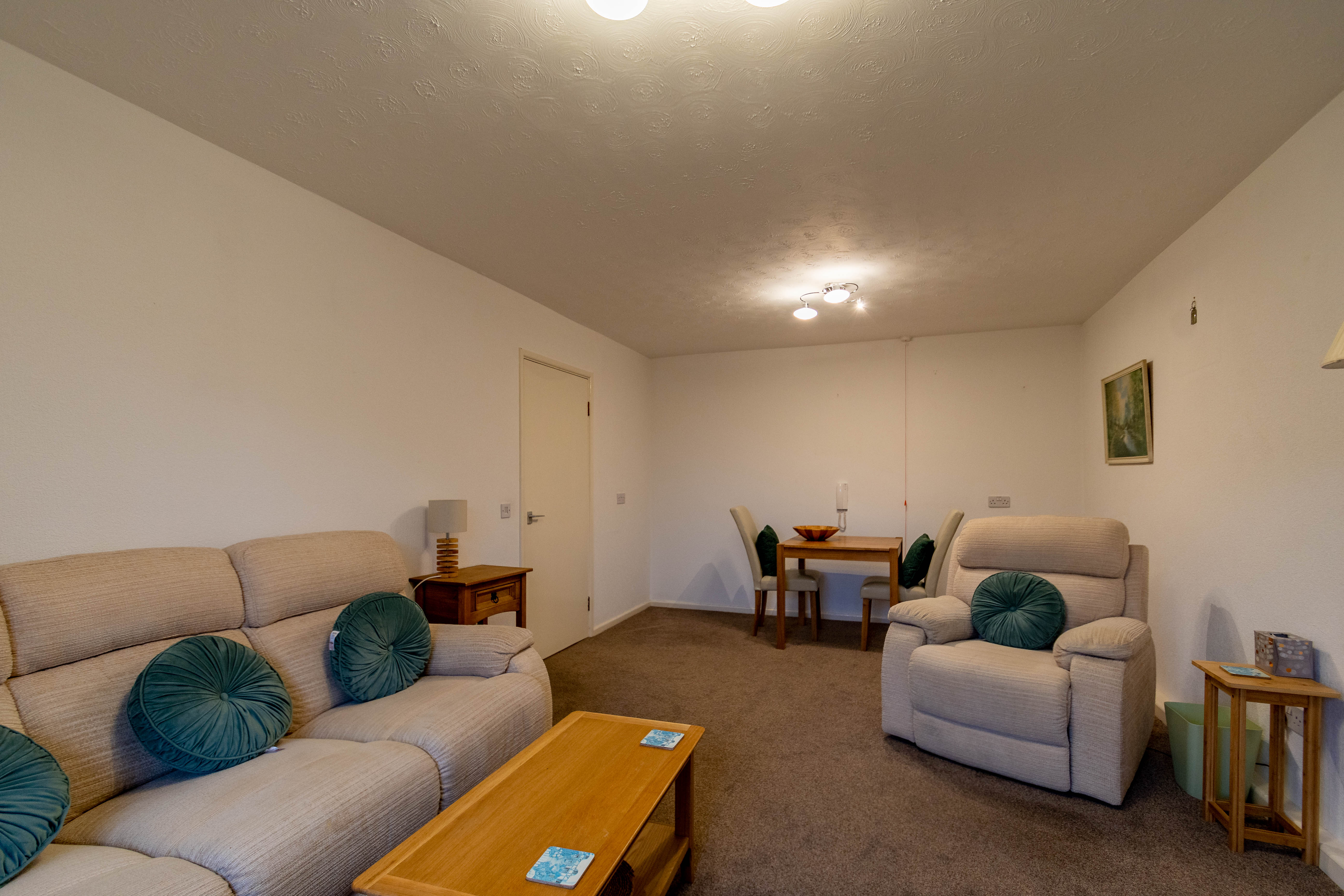 2 bed apartment for sale in Glasshouse Hill, Stourbridge  - Property Image 6