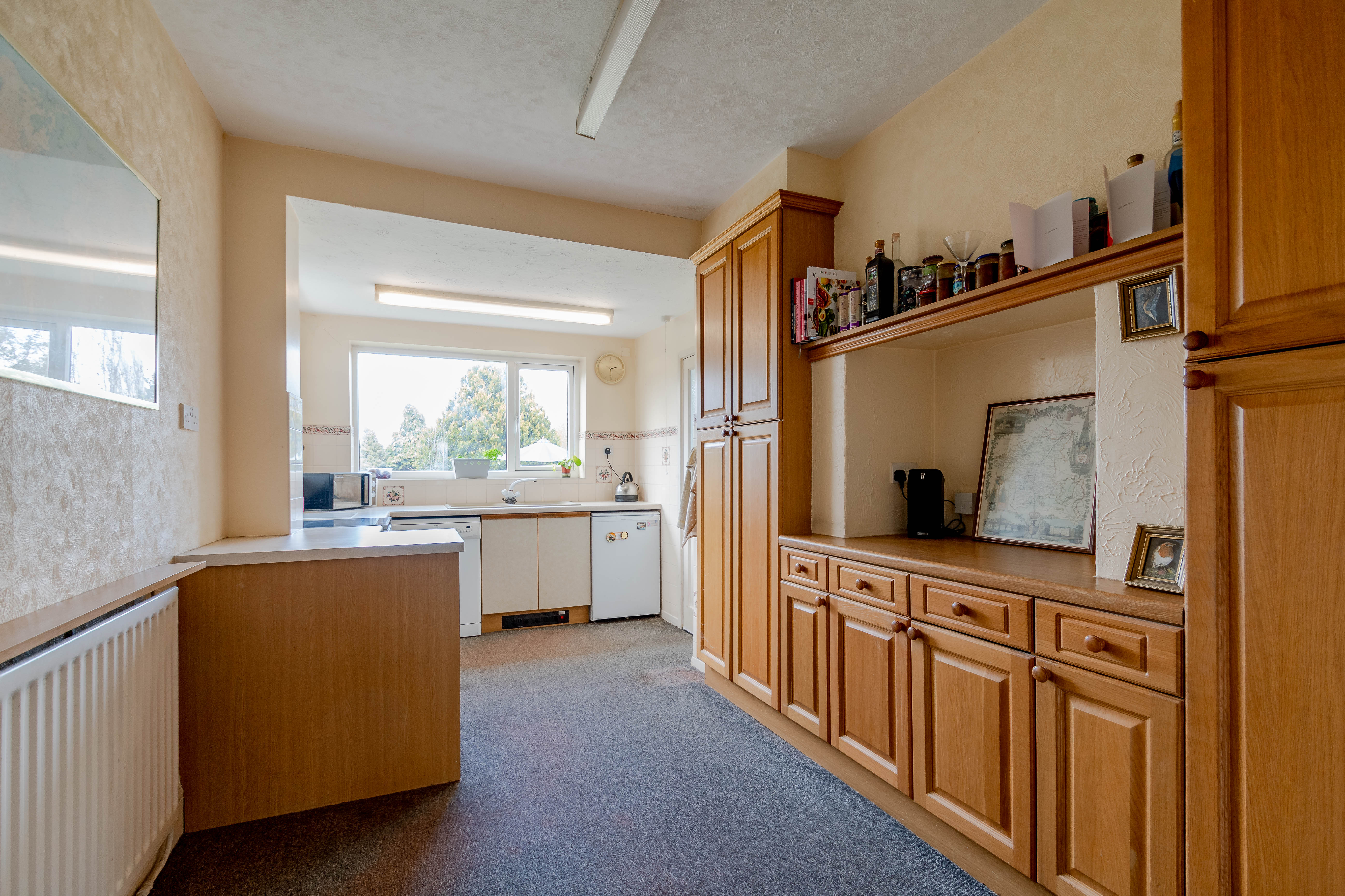4 bed house for sale in Vicarage Road, Wollaston  - Property Image 5