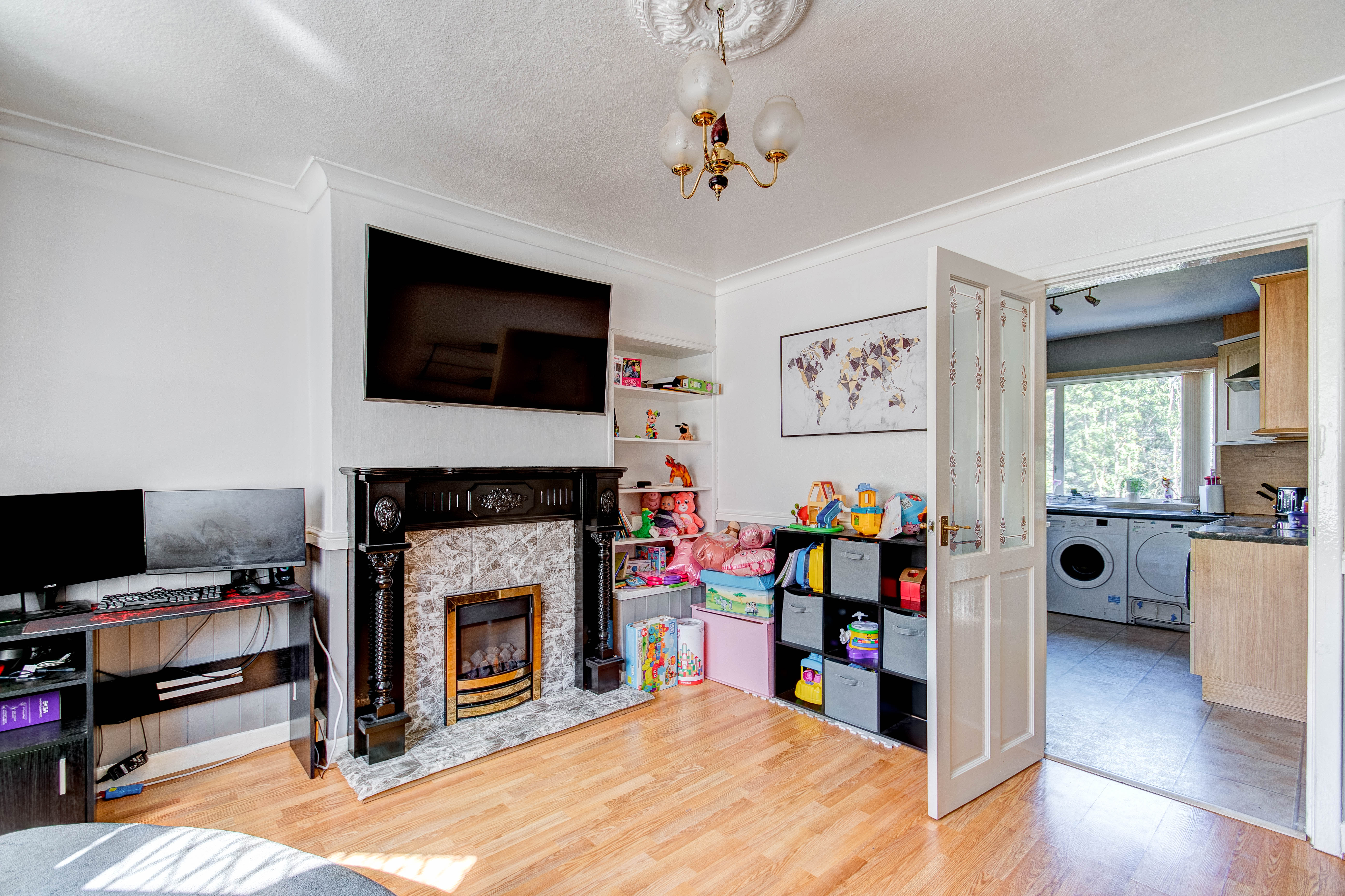 3 bed house for sale in Highfield Crescent, Halesowen  - Property Image 5