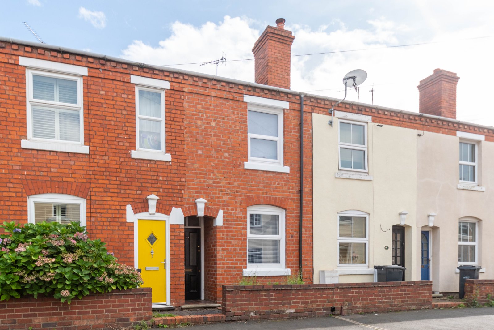 2 bed house for sale in Cecil Street, Stourbridge - Property Image 1