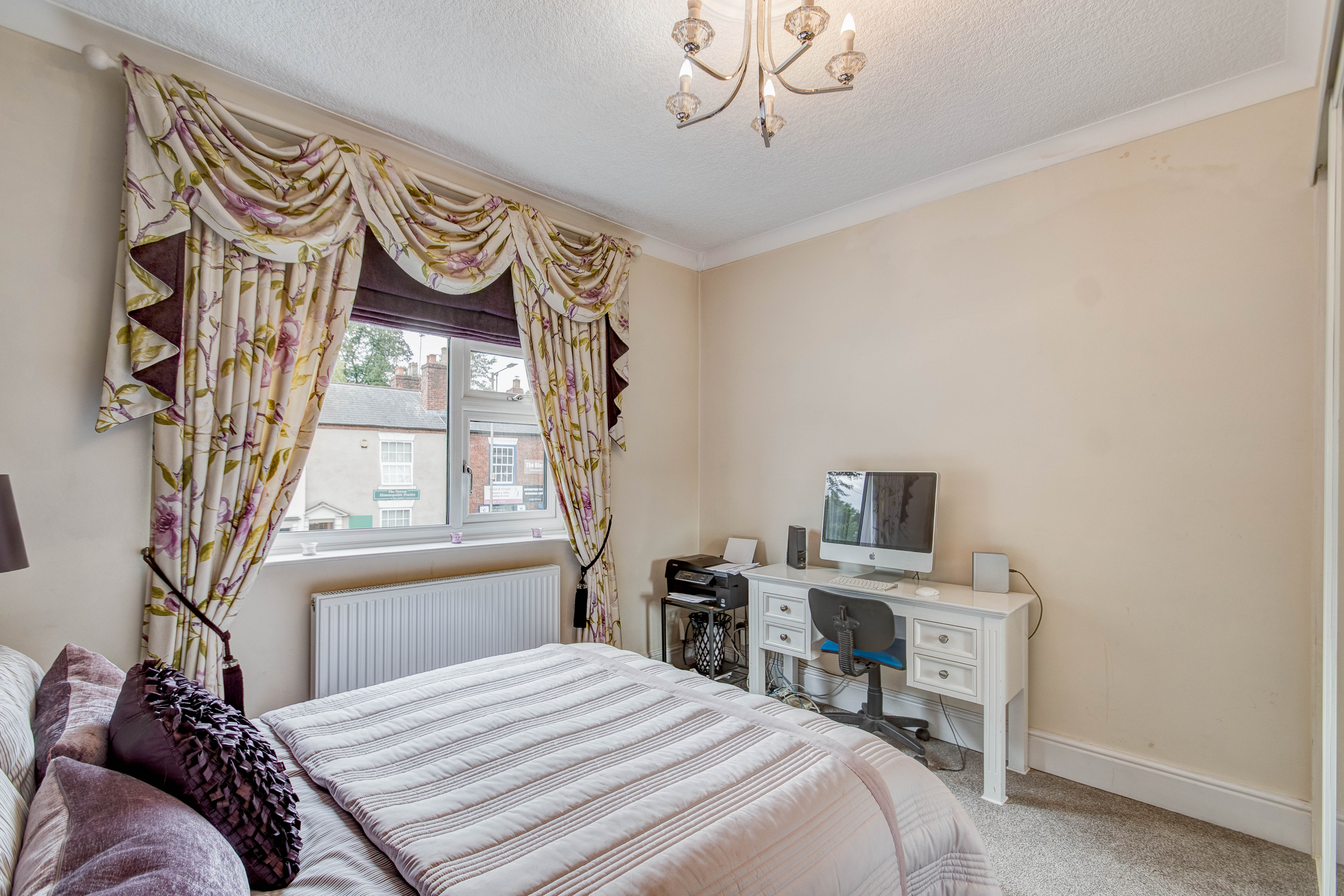 4 bed house for sale in Worcester Street, Stourbridge 8