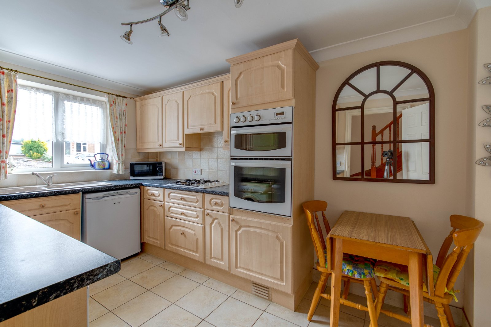 3 bed house for sale in Middle Tree Road, Halesowen  - Property Image 3