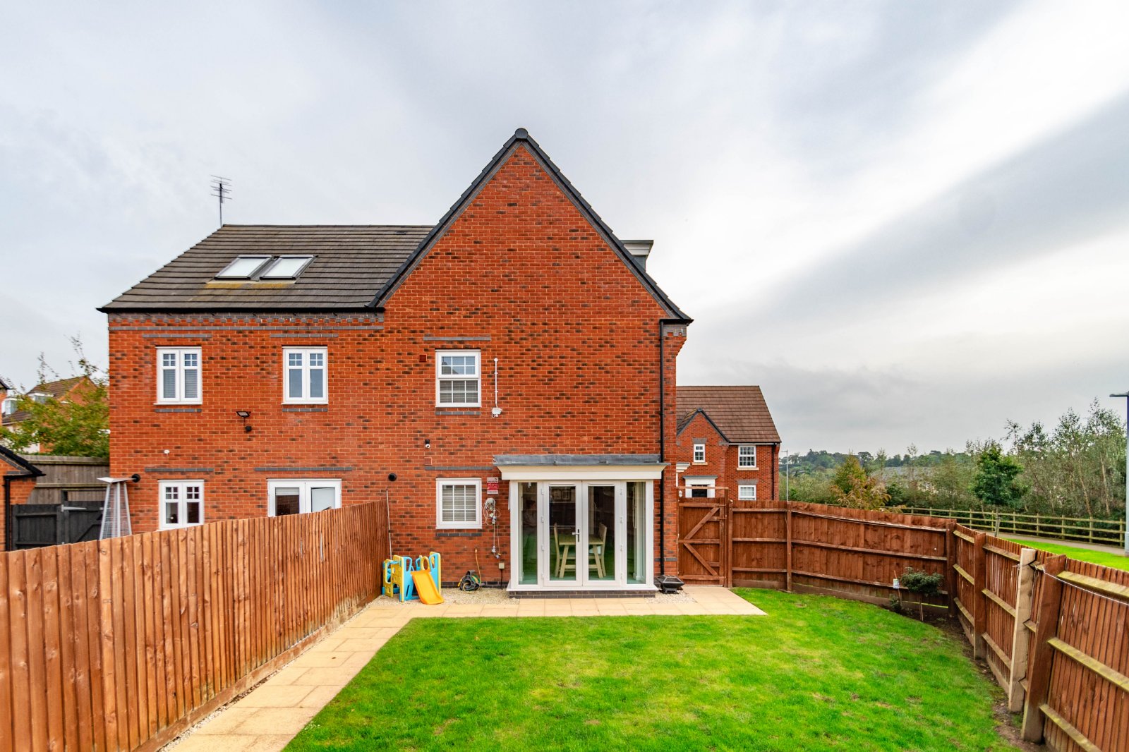 4 bed house for sale in Chalmers Road, Dudley  - Property Image 1