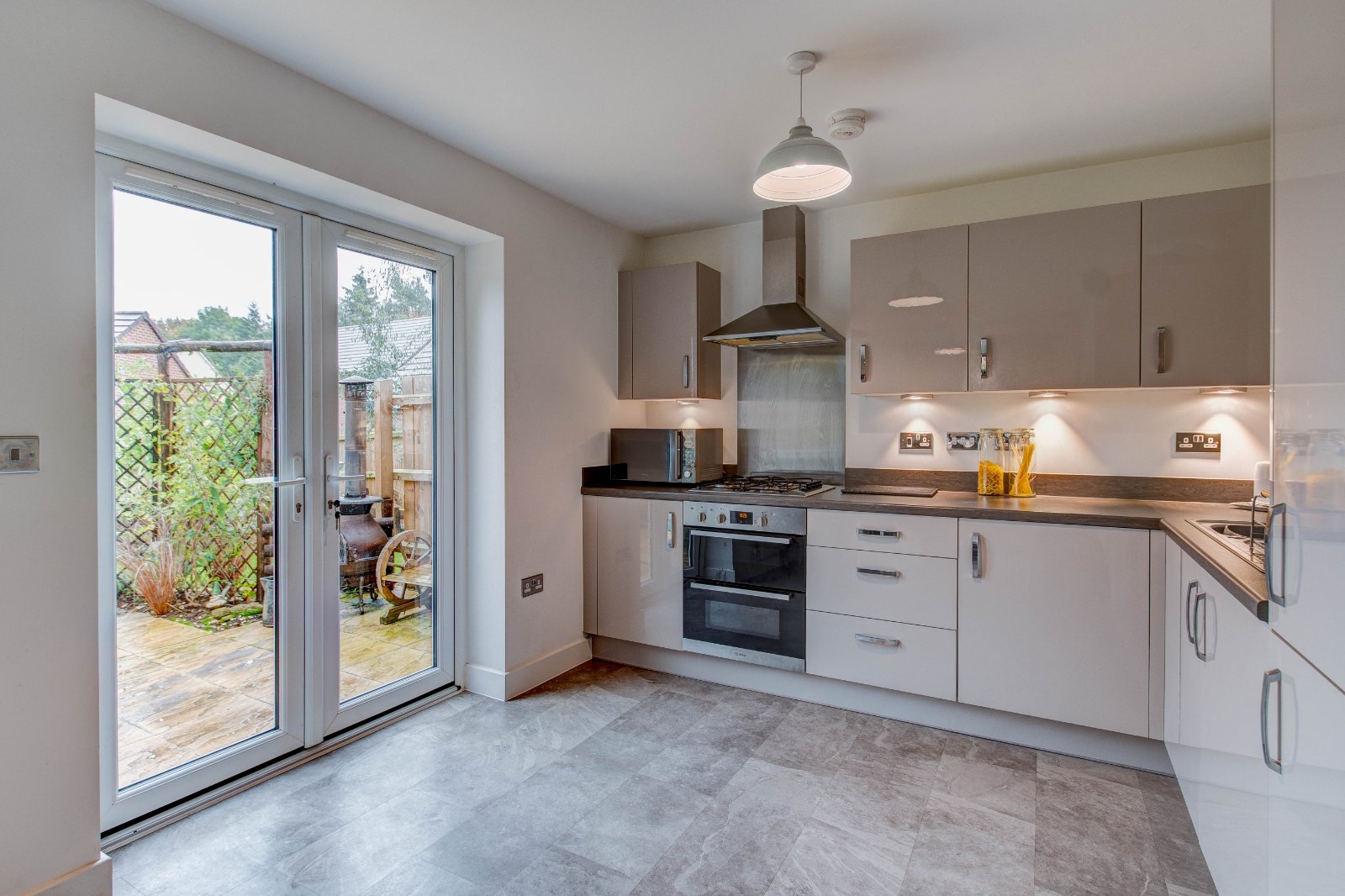 3 bed house for sale in Beech View, Lea Castle 3