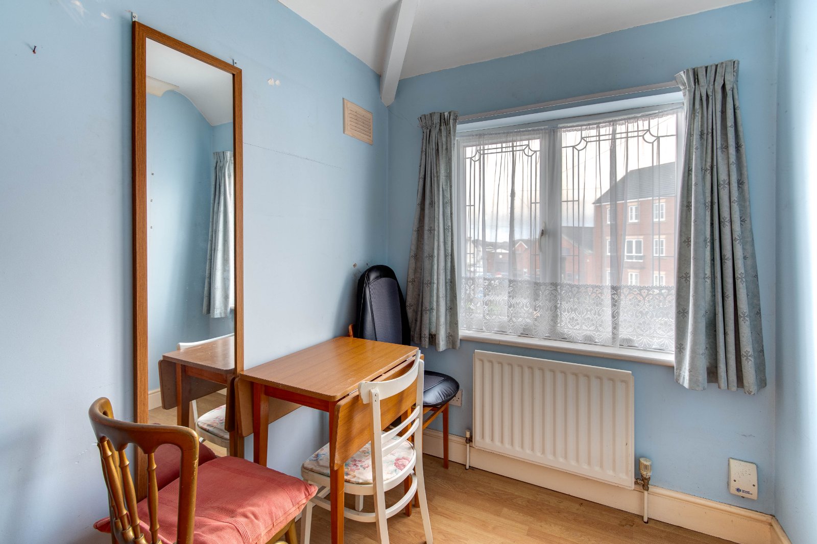 3 bed house for sale in Parkfield Road, Stourbridge  - Property Image 10