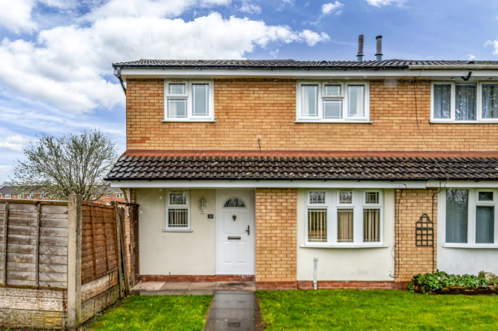 2 bed house for sale in Foxdale Drive, Brierley Hill - Property Image 1