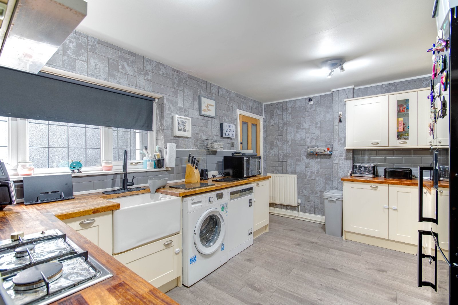 4 bed house for sale in Brierley Hill Road, Stourbridge 1