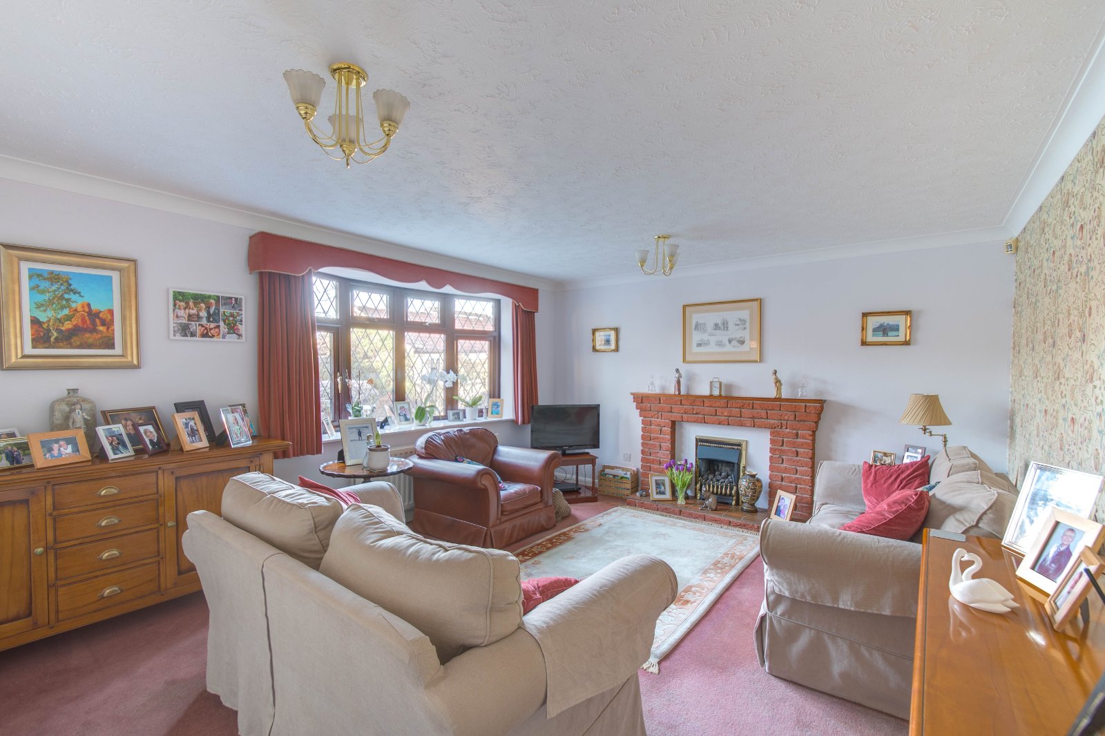 4 bed house for sale in Ambleside Drive, Brierley Hill  - Property Image 2