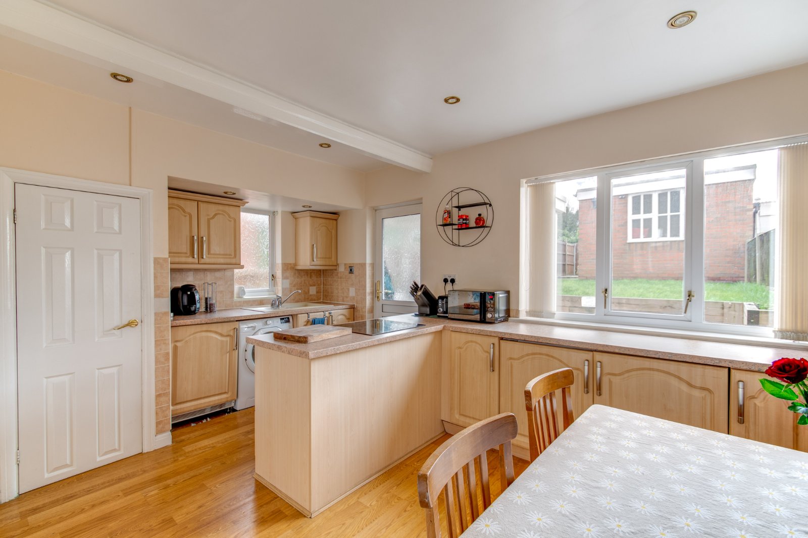3 bed house for sale in Kingswinford Road, Dudley 2
