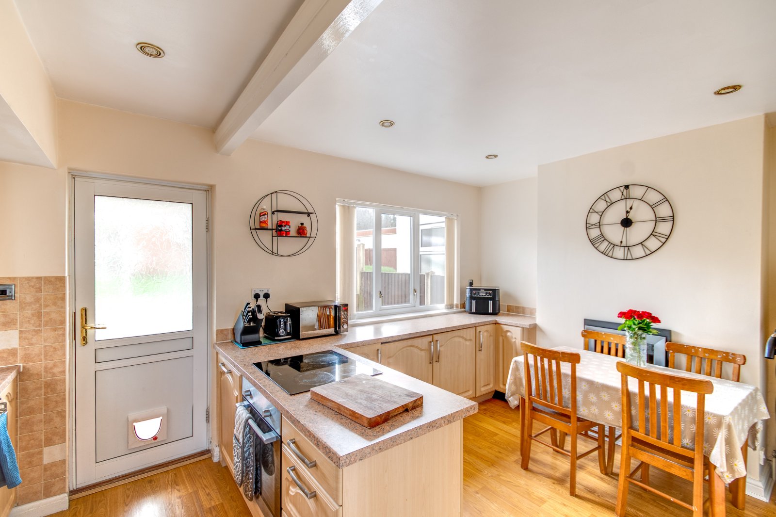 3 bed house for sale in Kingswinford Road, Dudley  - Property Image 4