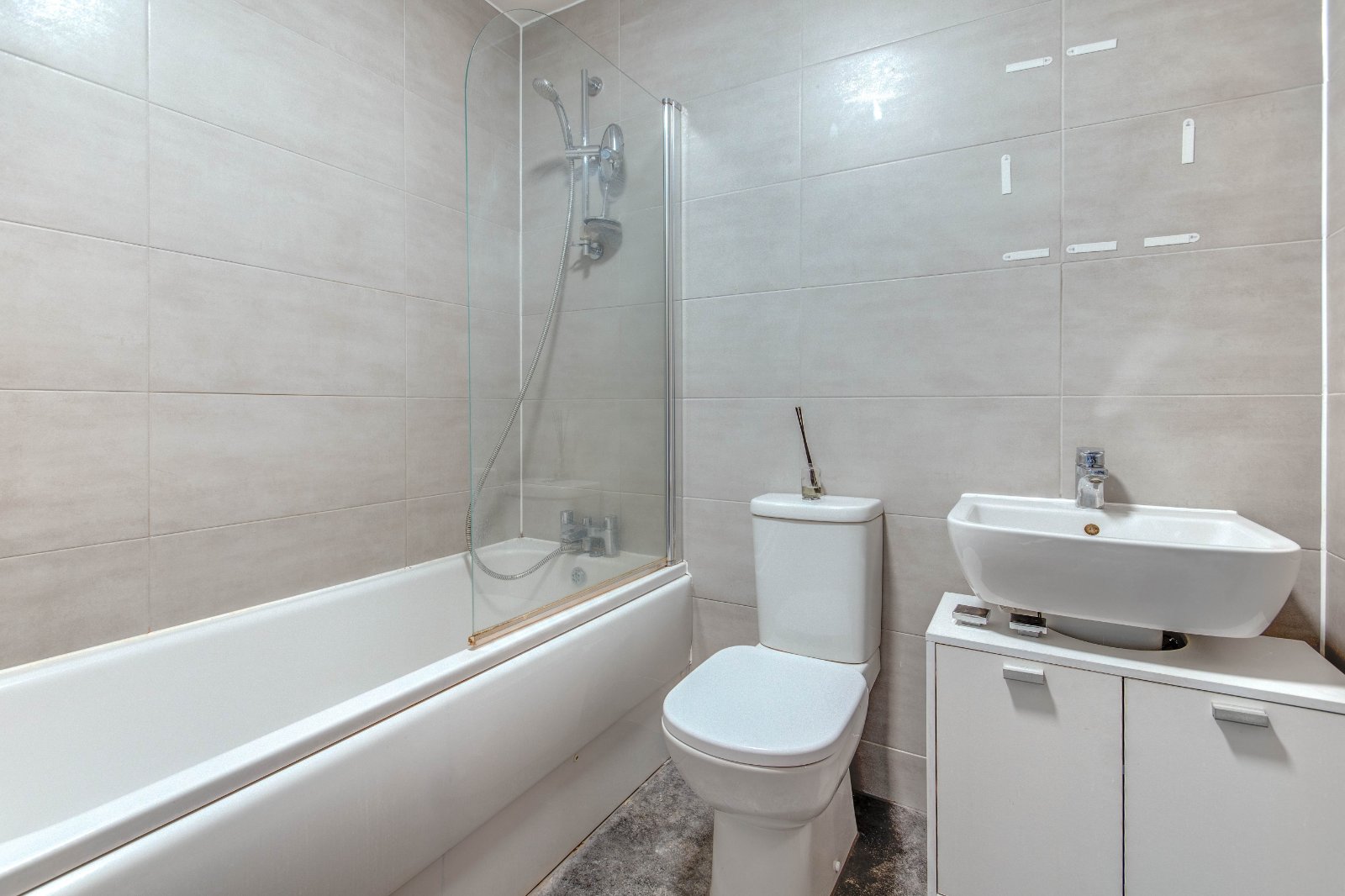 2 bed apartment for sale in Waterfront West, Brierley Hill  - Property Image 10
