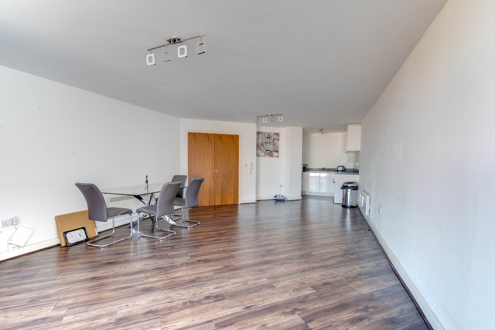 2 bed apartment for sale in Waterfront West, Brierley Hill  - Property Image 6