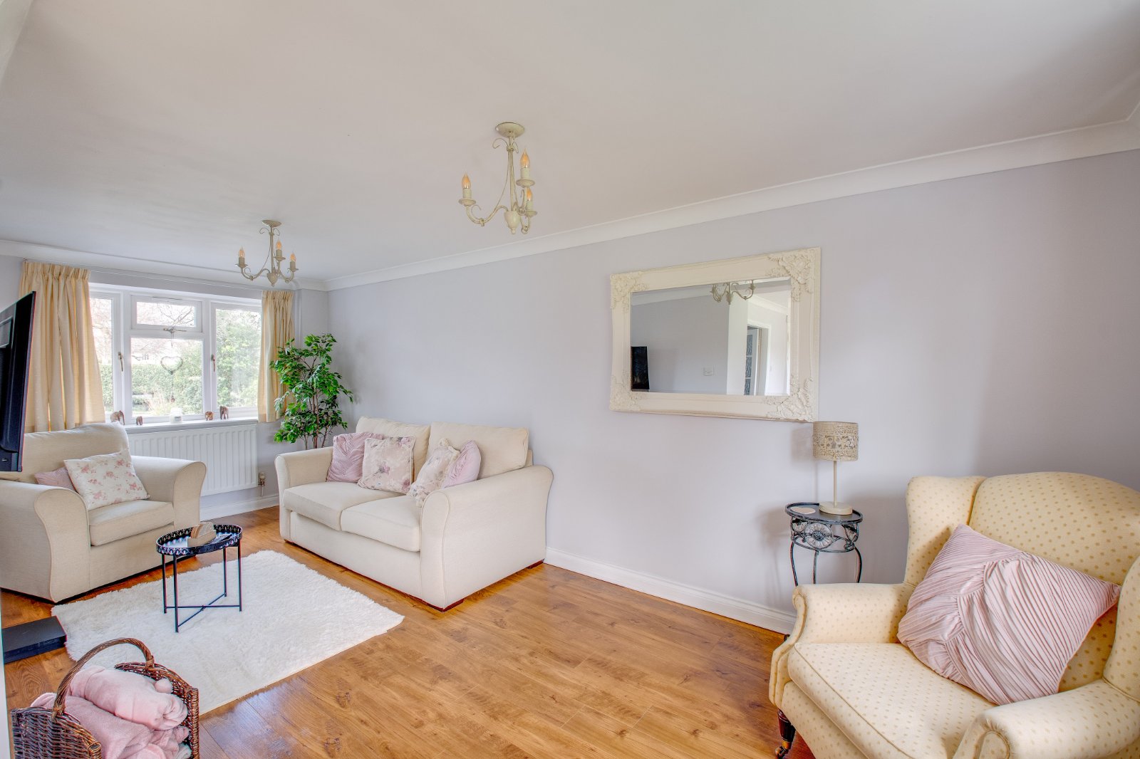 4 bed house for sale in Newton Road, Aston Fields  - Property Image 3
