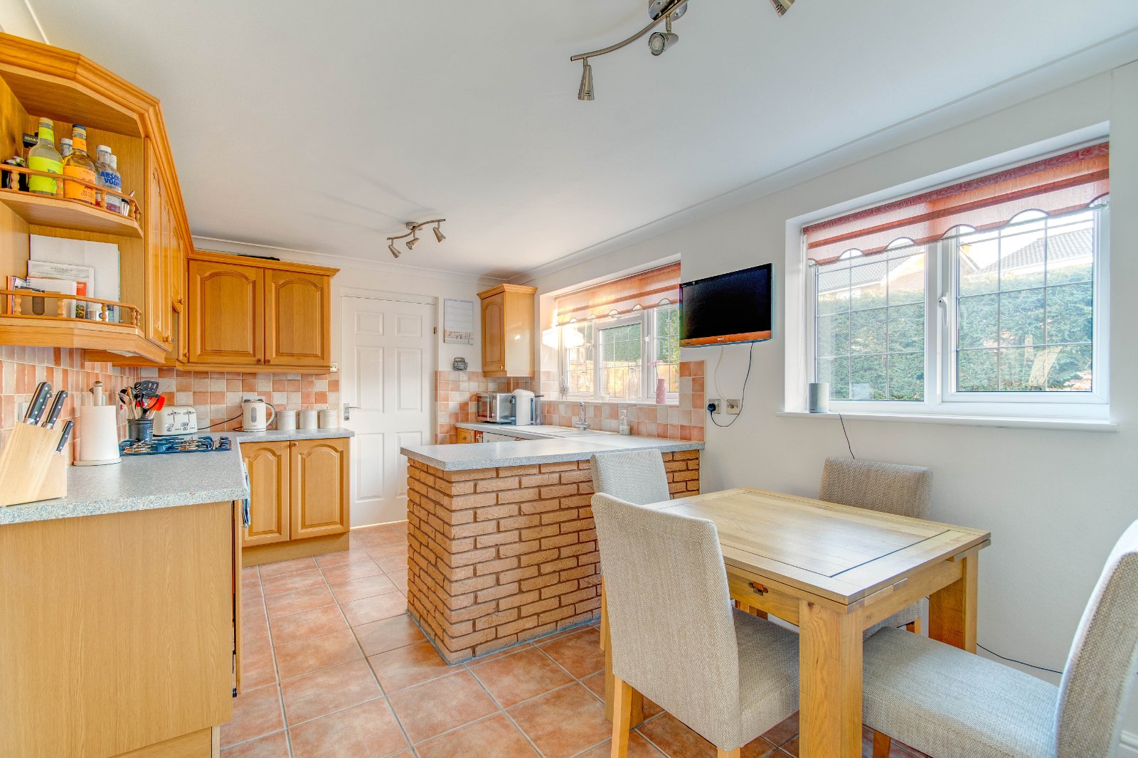 4 bed house for sale in Fircroft Close, Stoke Heath 4