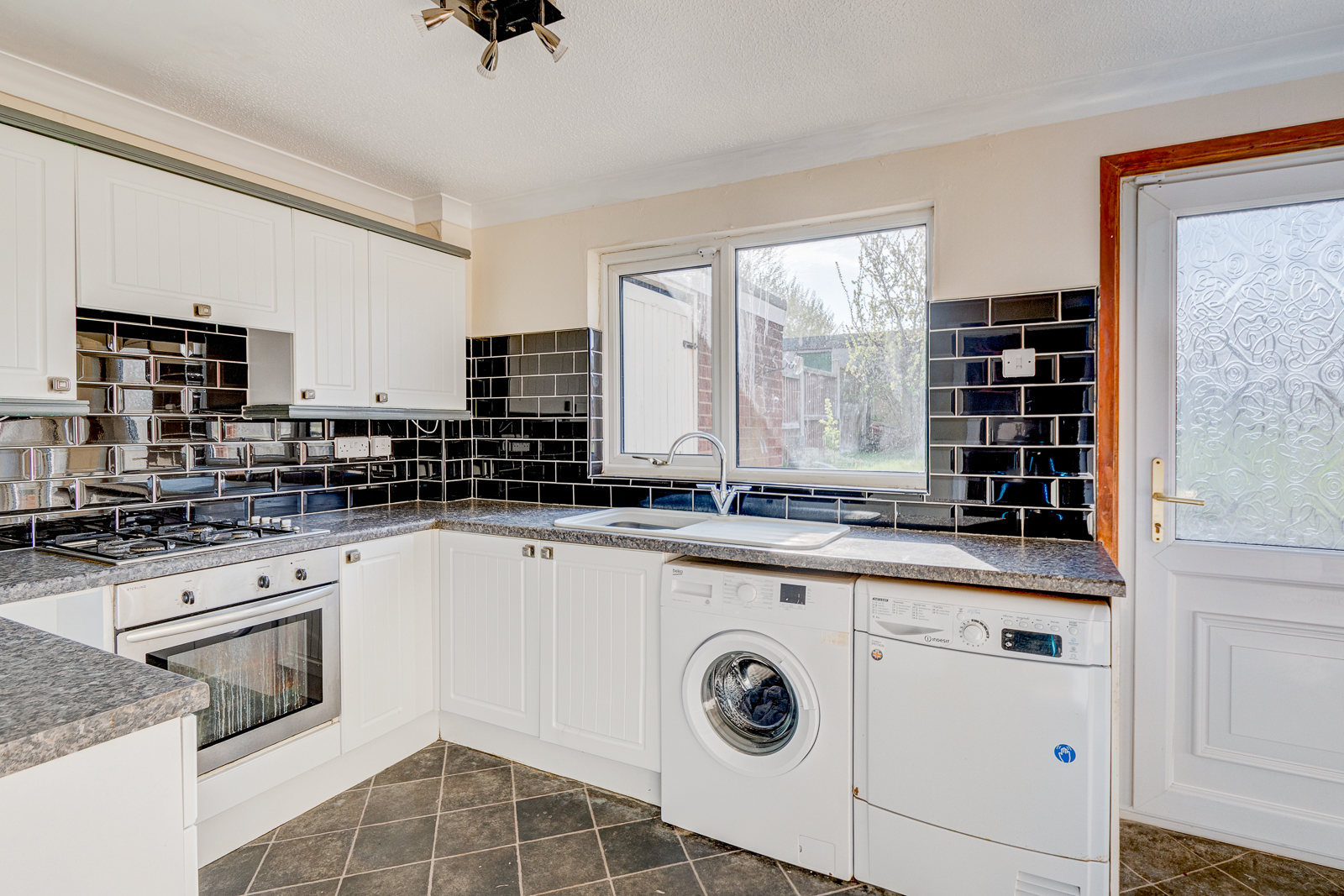 3 bed house for sale in Epsom Road, Catshill 1