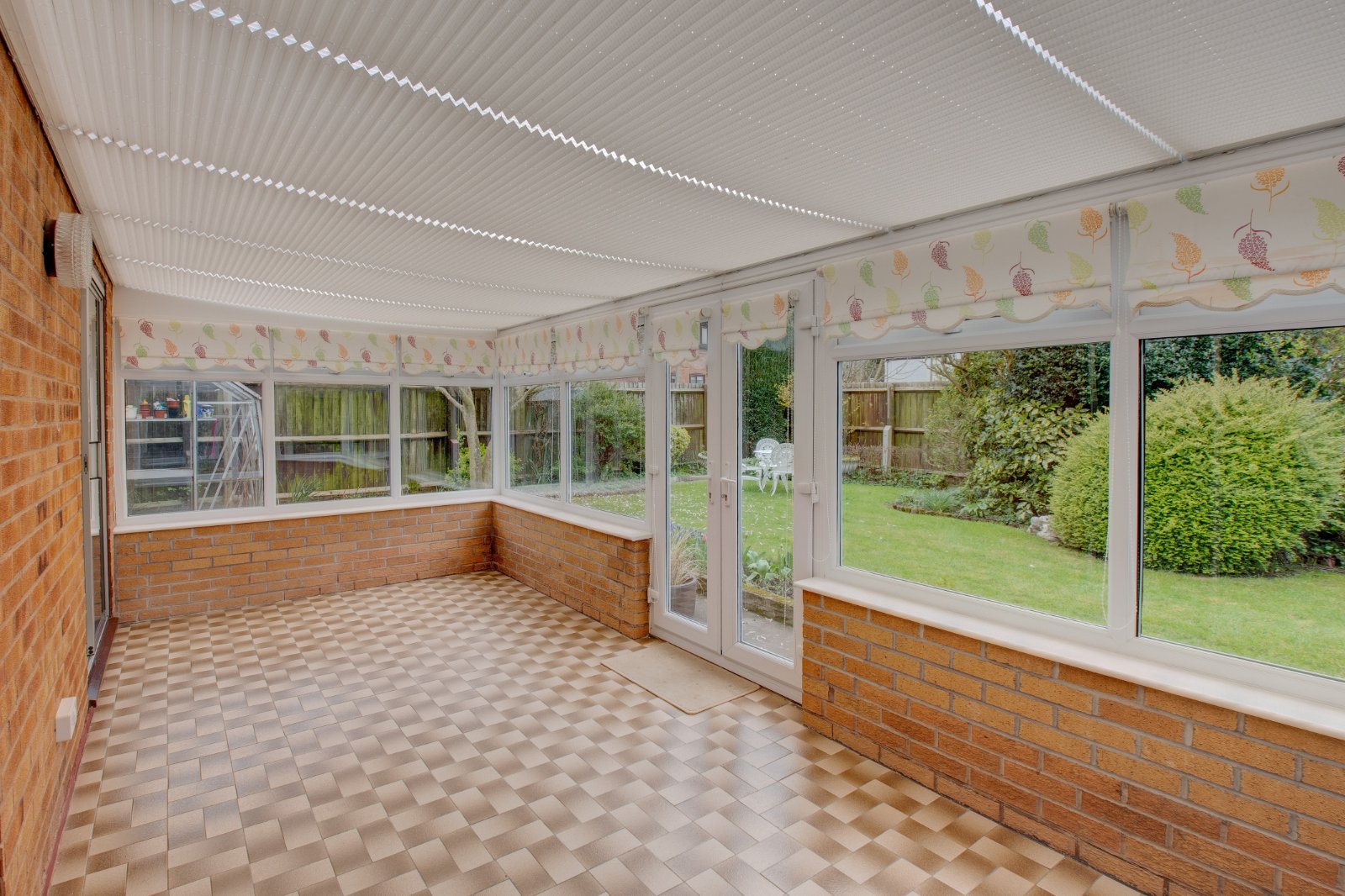 3 bed bungalow for sale in Rosemary Drive, Stoke Prior 7
