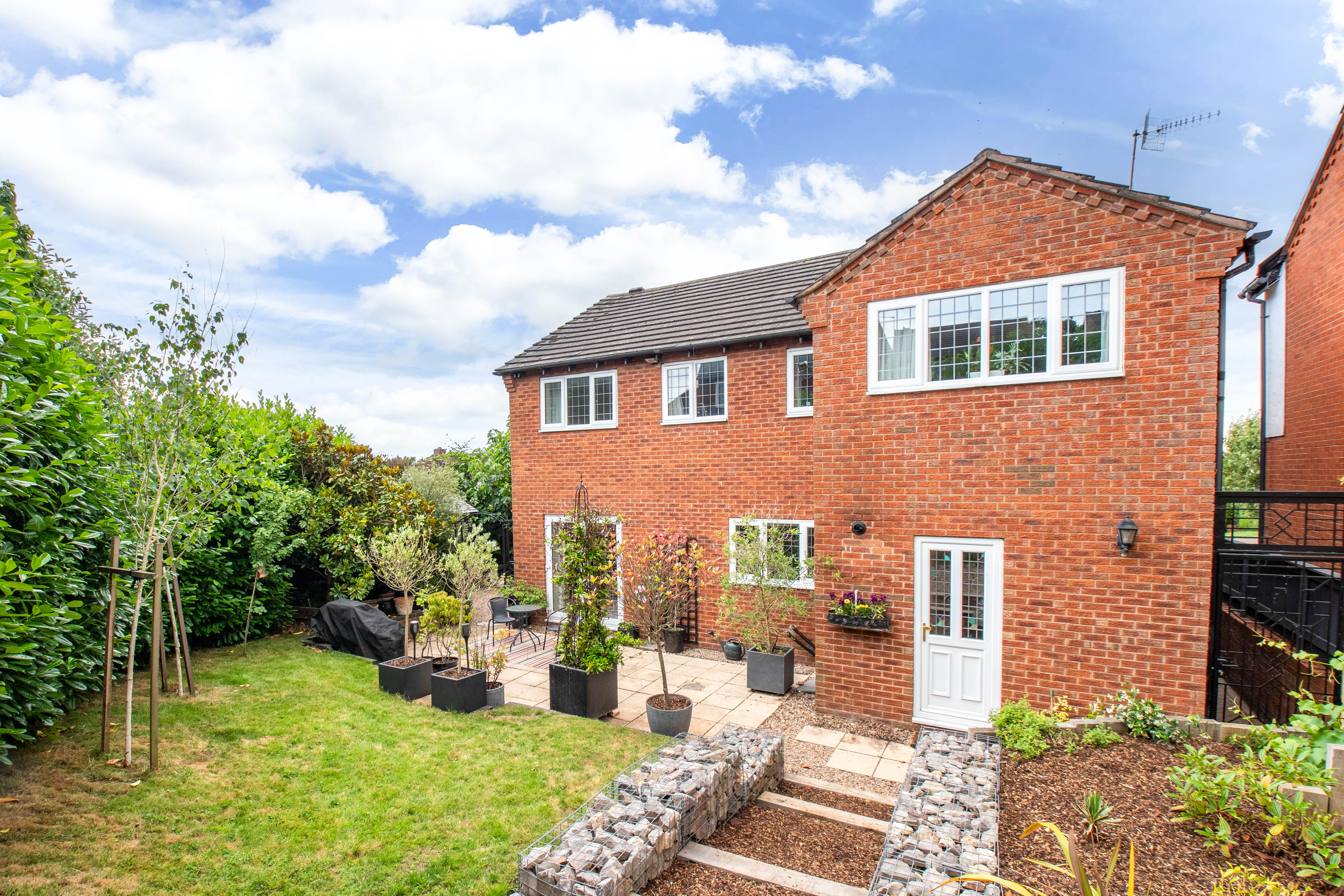 4 bed house for sale in Tythe Barn Close, Stoke Heath 13