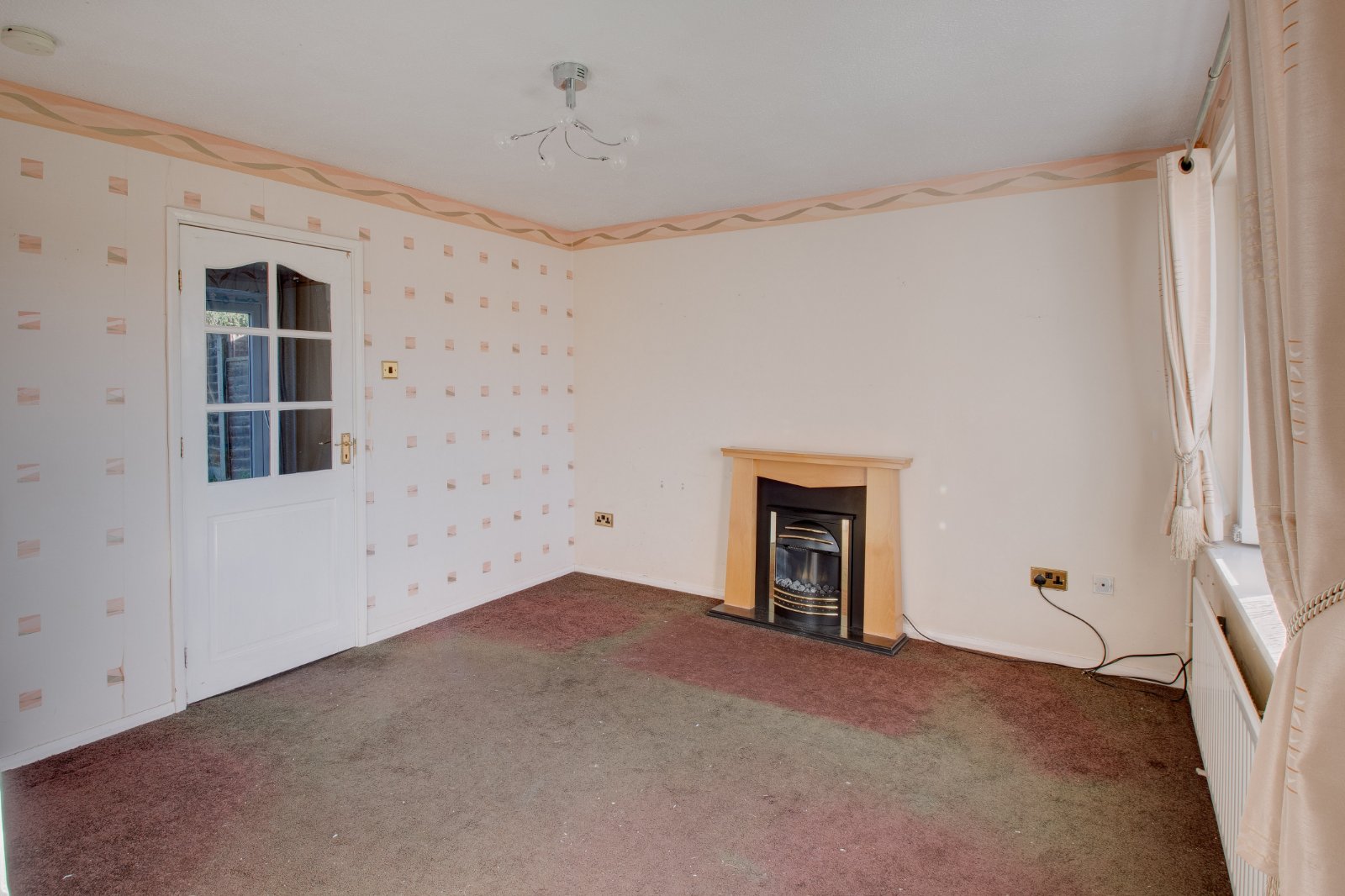 2 bed house for sale in Farmers Road, Bromsgrove  - Property Image 2