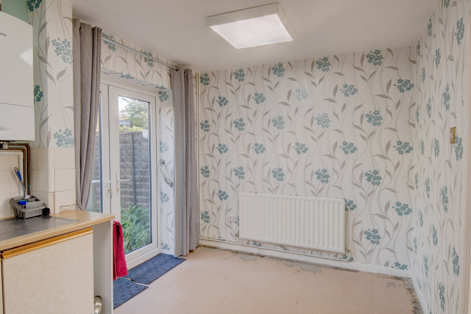 2 bed house for sale in Farmers Road, Bromsgrove  - Property Image 5