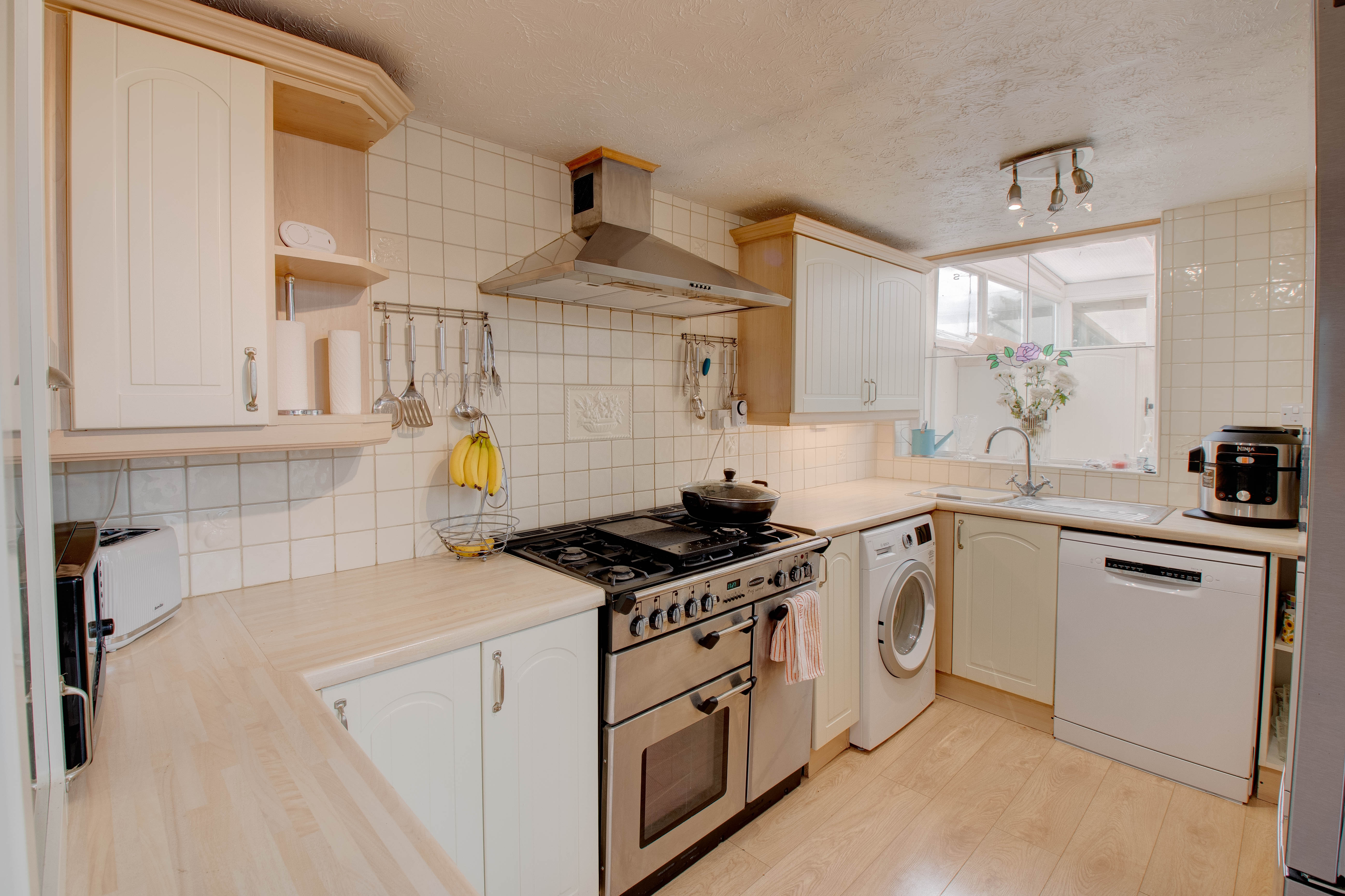 3 bed house for sale in Woodrow Lane, Catshill  - Property Image 5