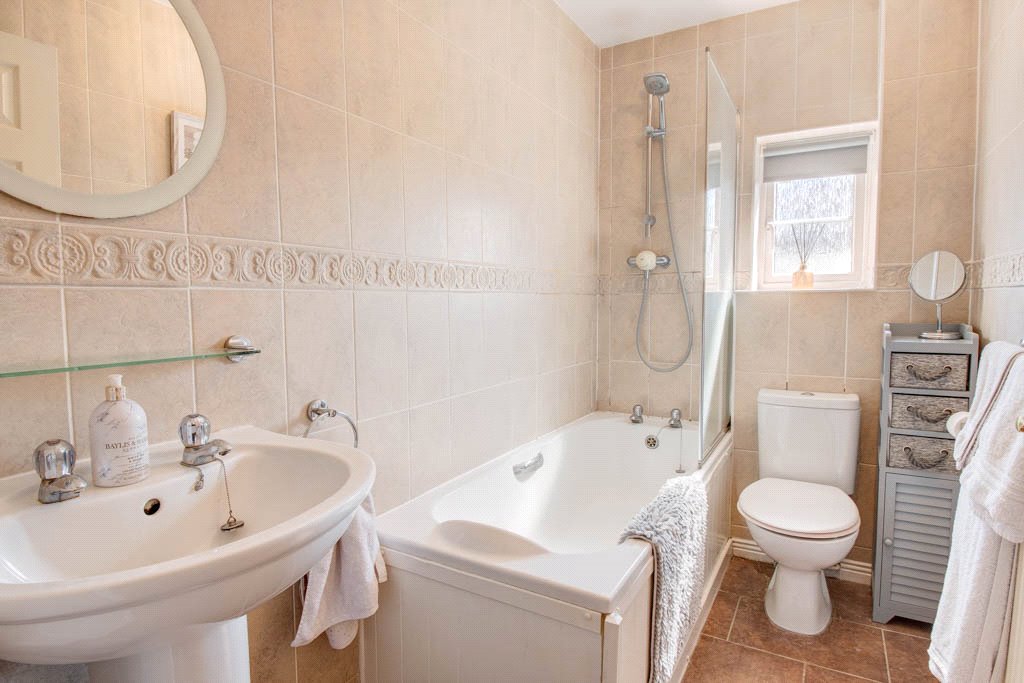 4 bed house for sale in Garrick Road, Bromsgrove 11