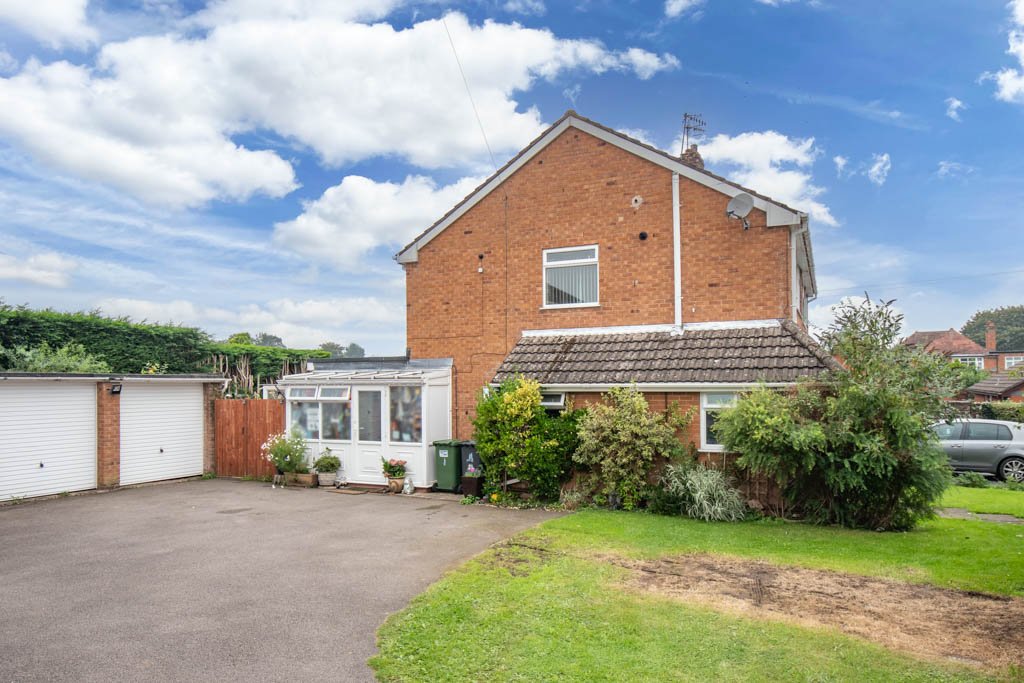 3 bed house for sale in Holly Grove, Bromsgrove  - Property Image 13