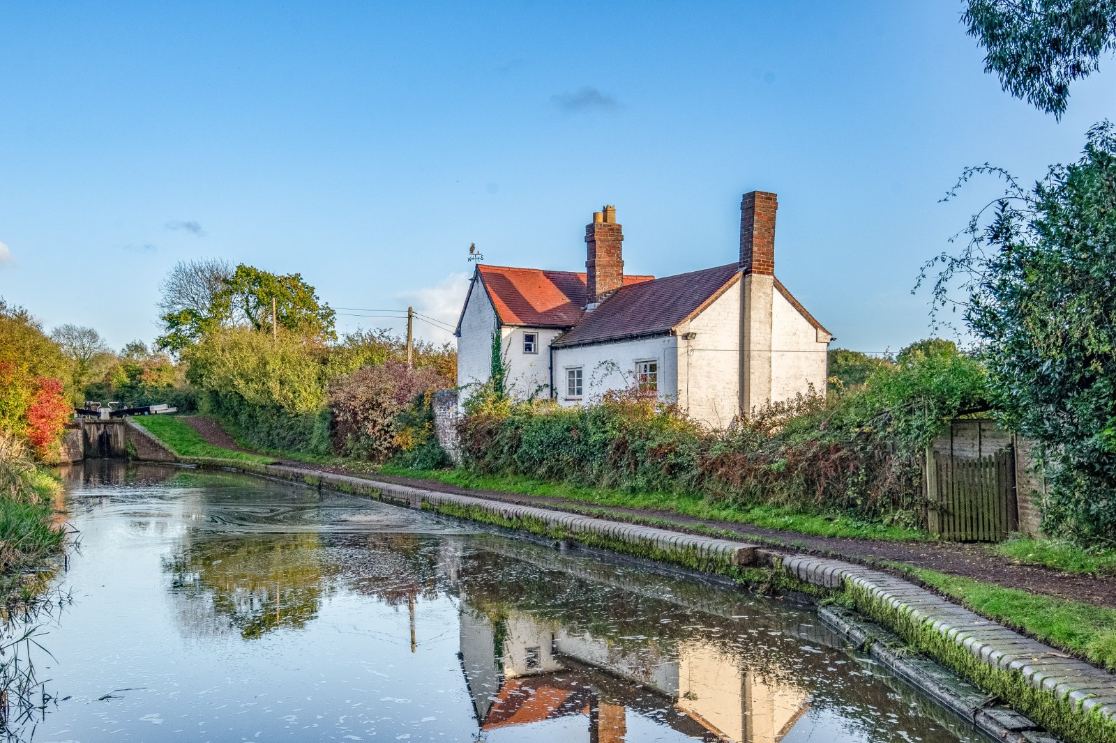 3 bed cottage for sale in Upper Gambolds Lane, Stoke Prior 1