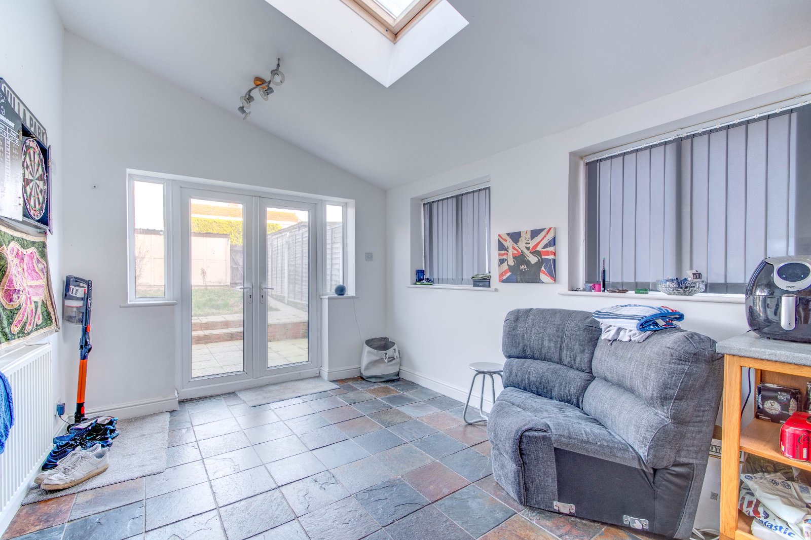2 bed house for sale in Stoke Road, Bromsgrove  - Property Image 4