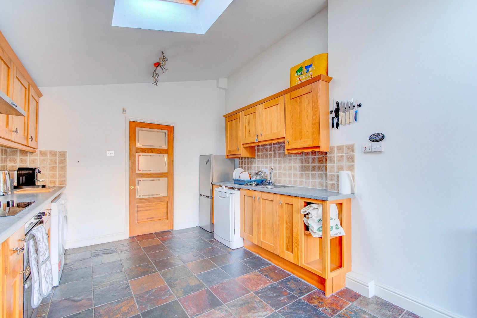 2 bed house for sale in Stoke Road, Bromsgrove 4