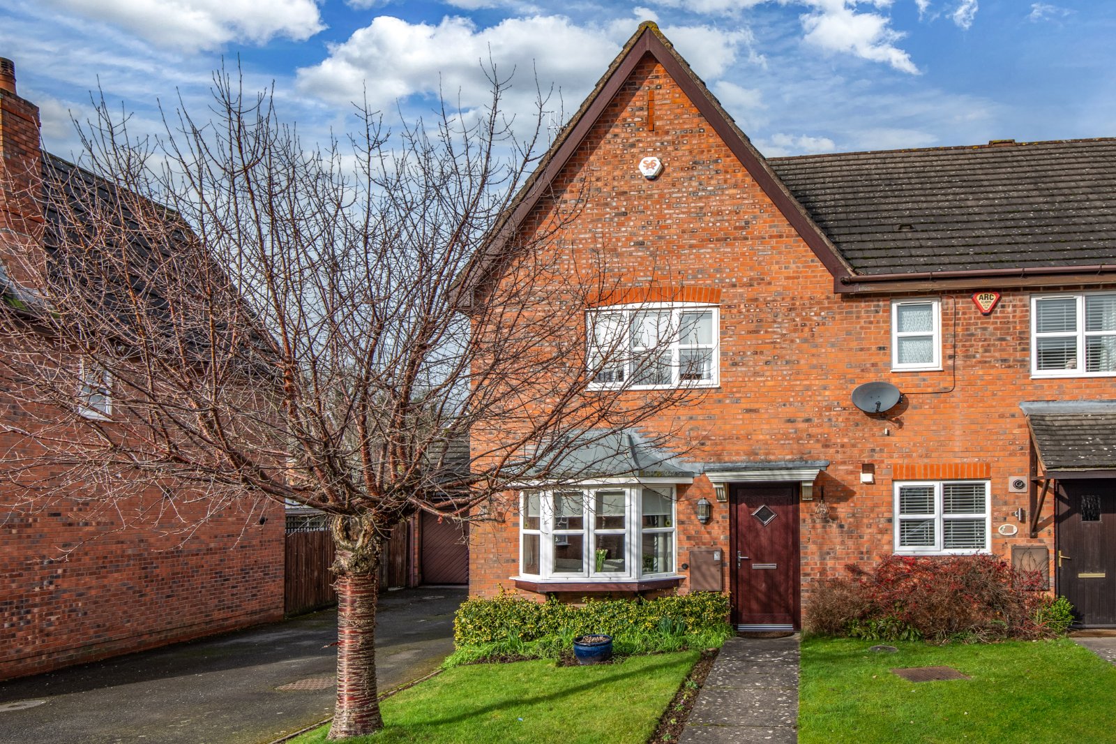 3 bed house for sale in Pavilion Gardens, Bromsgrove  - Property Image 1