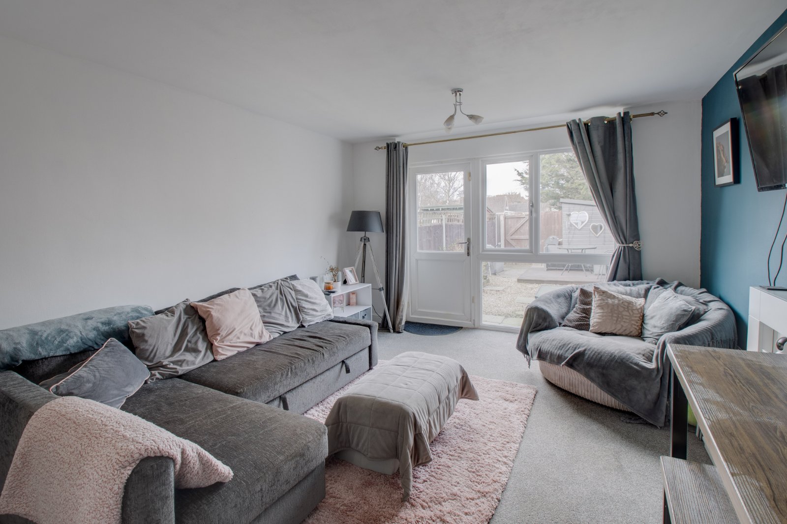 2 bed house for sale in Pennine Road, Bromsgrove 3