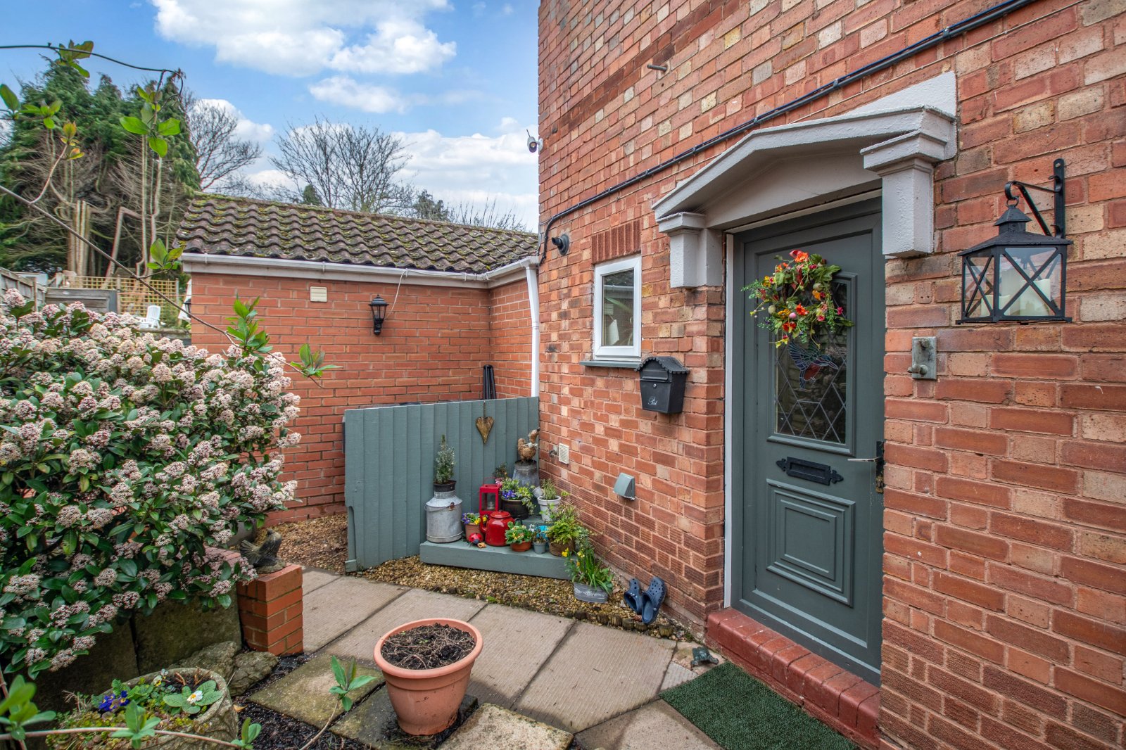 4 bed house for sale in King George Close, Bromsgrove 1