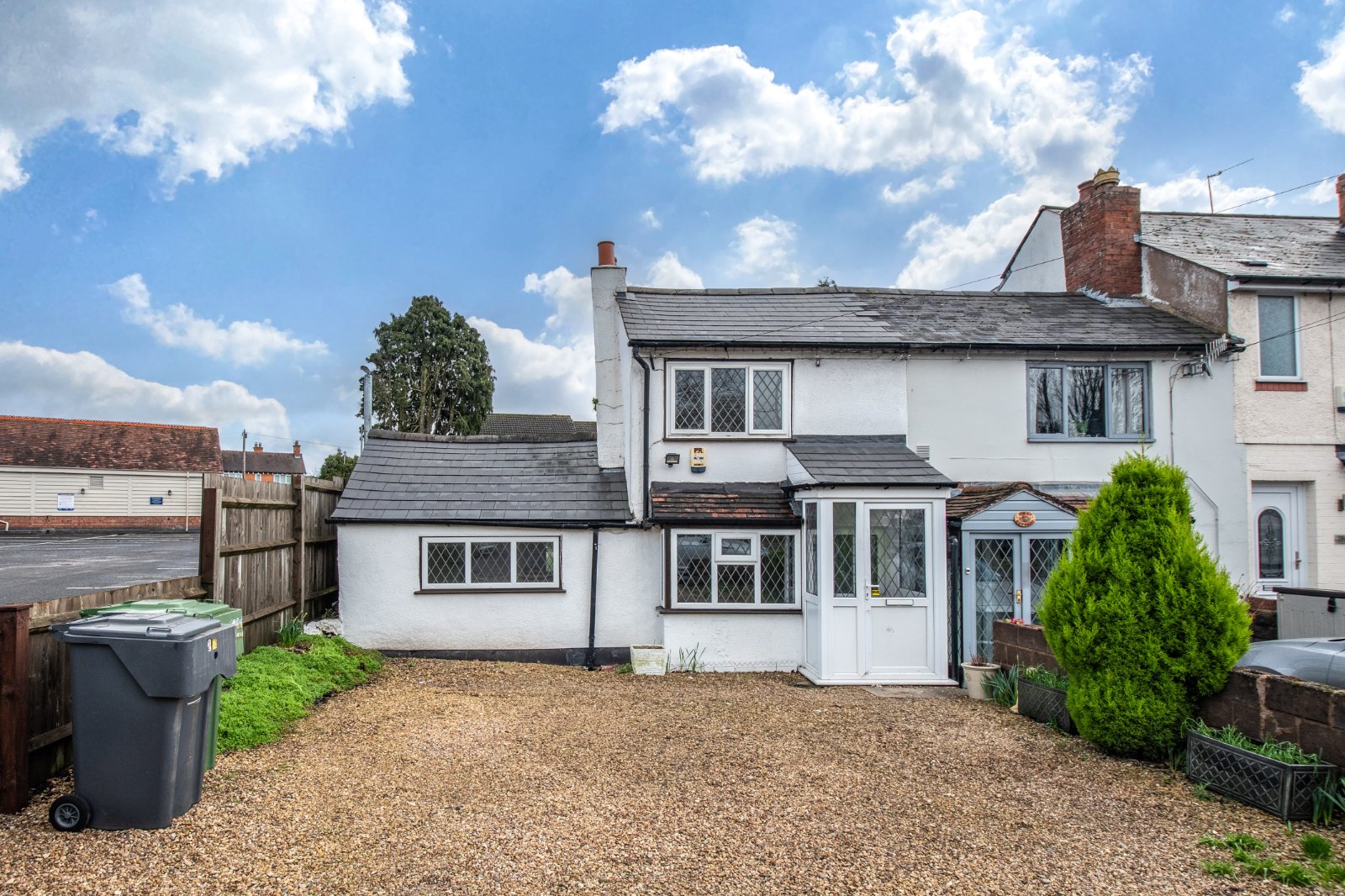2 bed cottage for sale in Birmingham Road, Lickey End - Property Image 1
