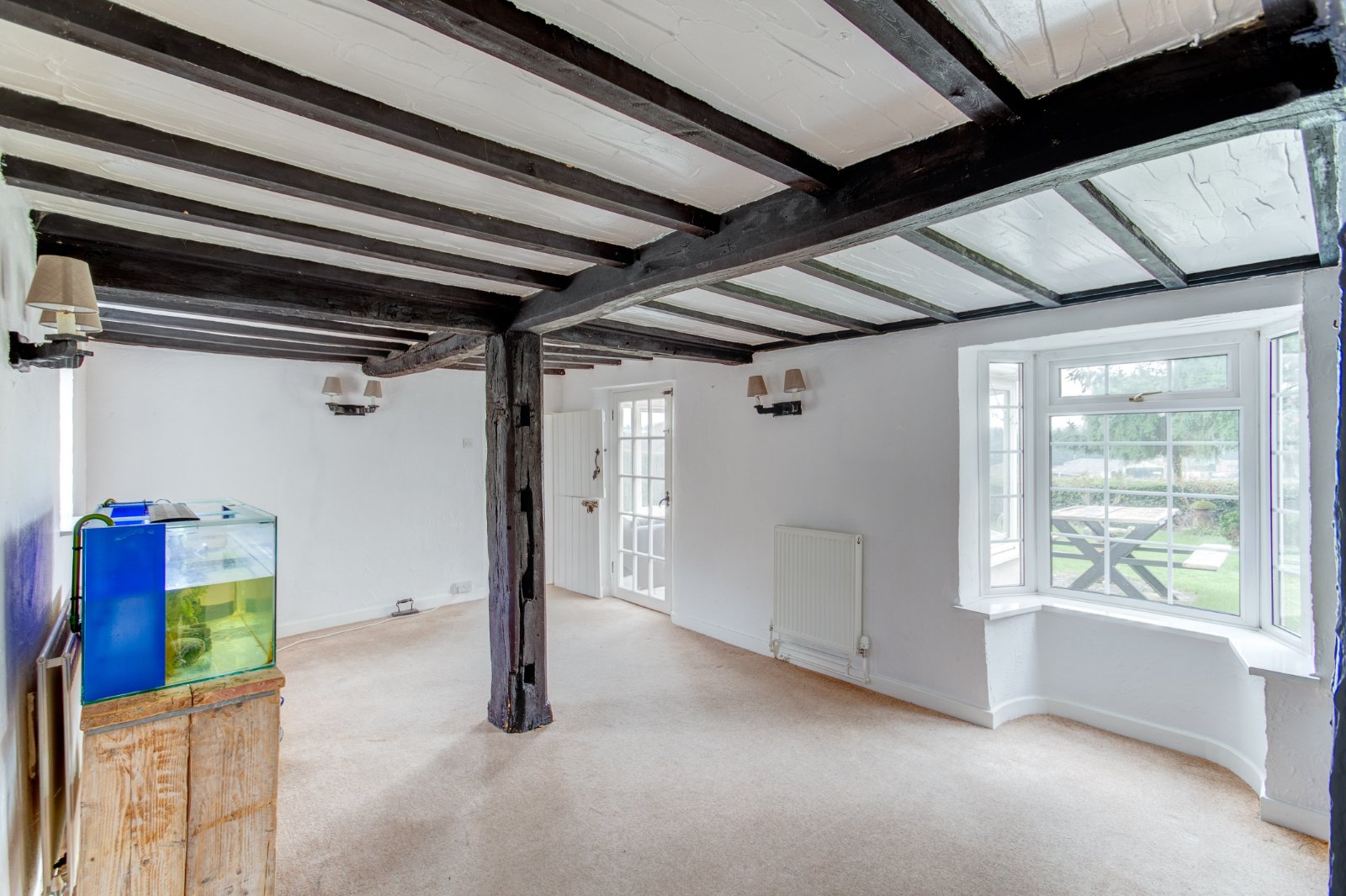 4 bed cottage for sale in Hinton Fields, Bournheath  - Property Image 3