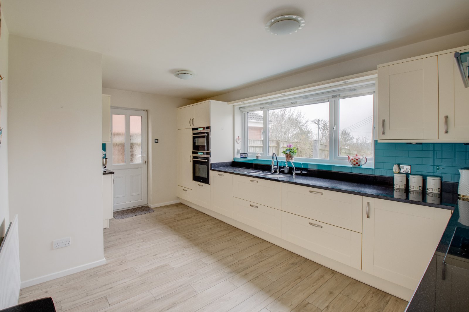 4 bed house for sale in Avoncroft Road, Stoke Heath  - Property Image 4